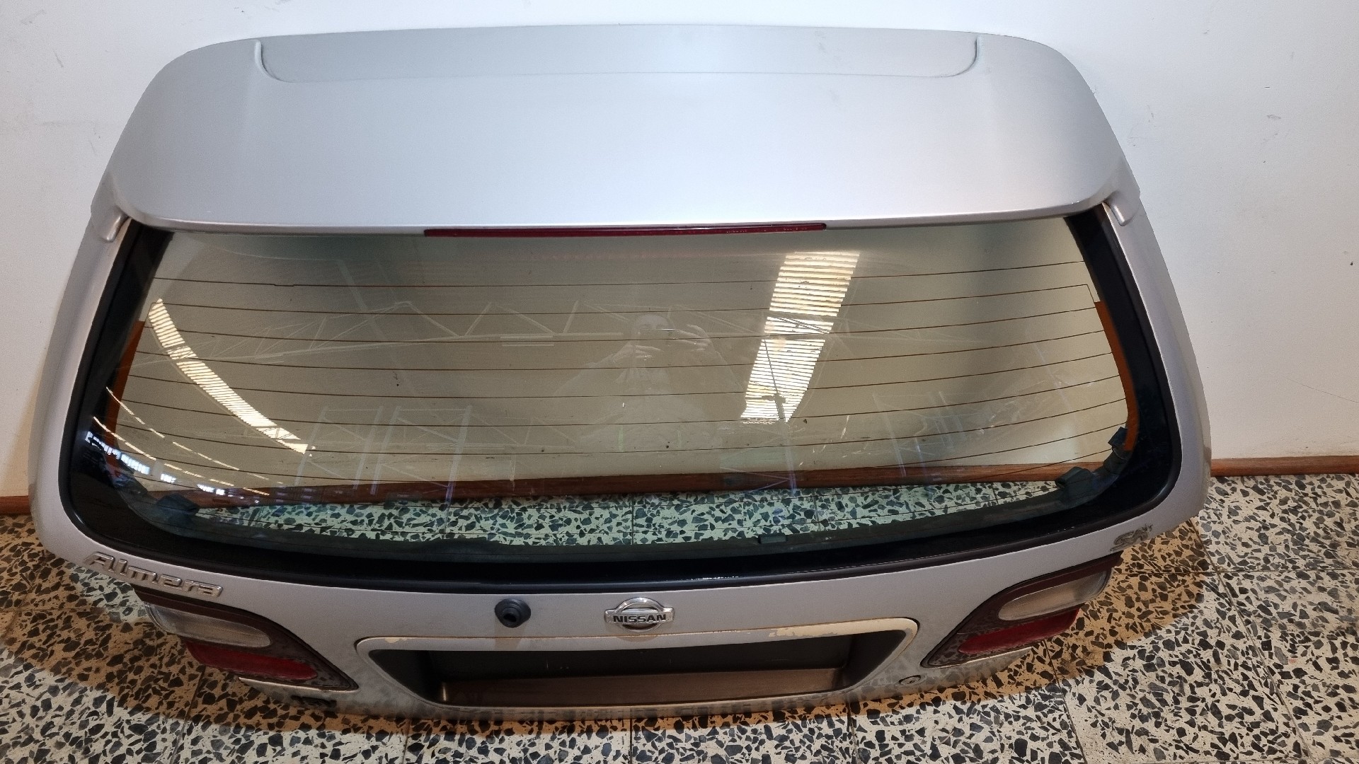 Tampa da Mala NISSAN ALMERA I (N15) | 95 - 00 Imagem-1