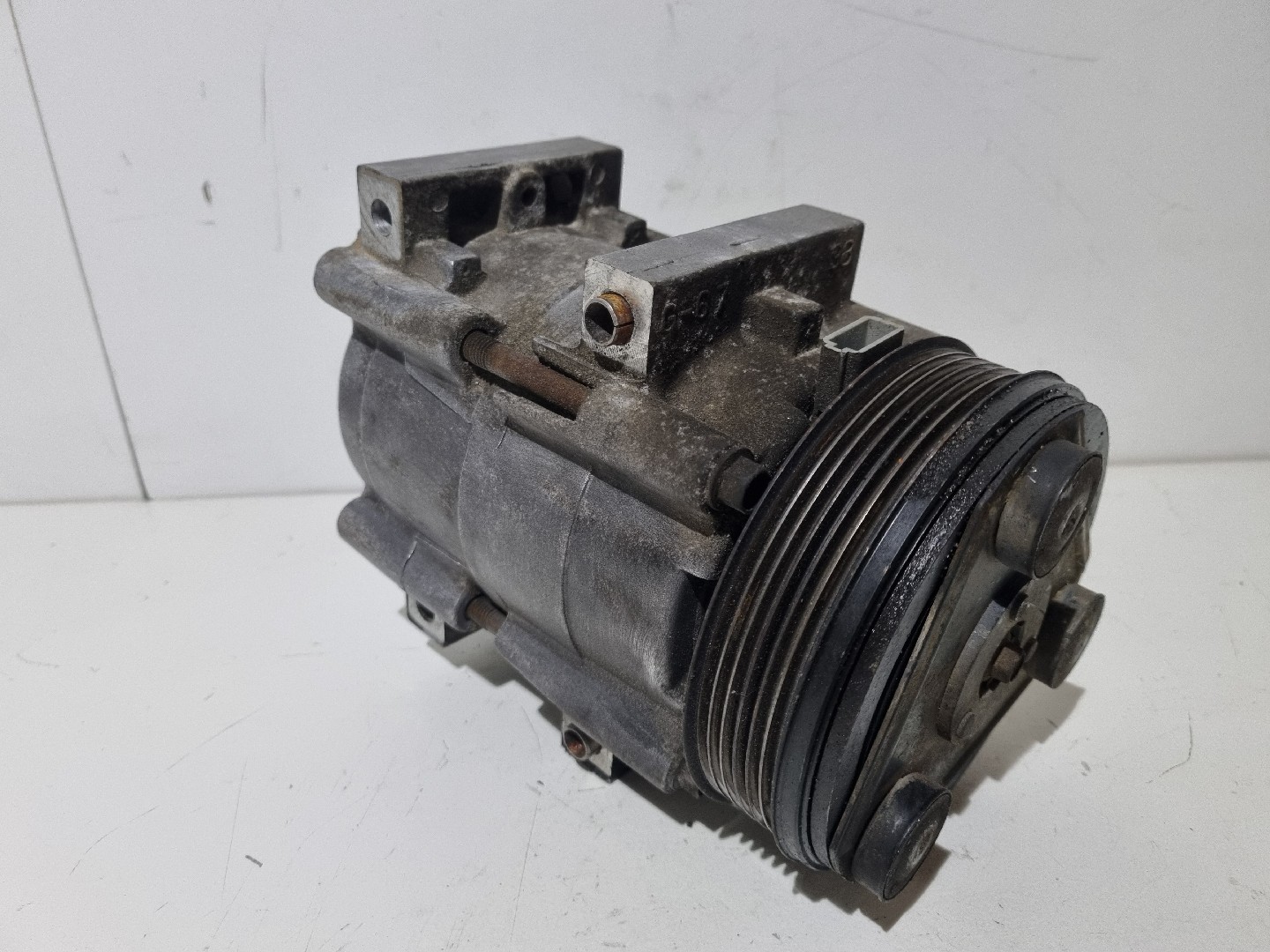 Compressor do Ar Condicionado FORD ESCORT CLASSIC (AAL, ABL) | 98 - 00 Imagem-1