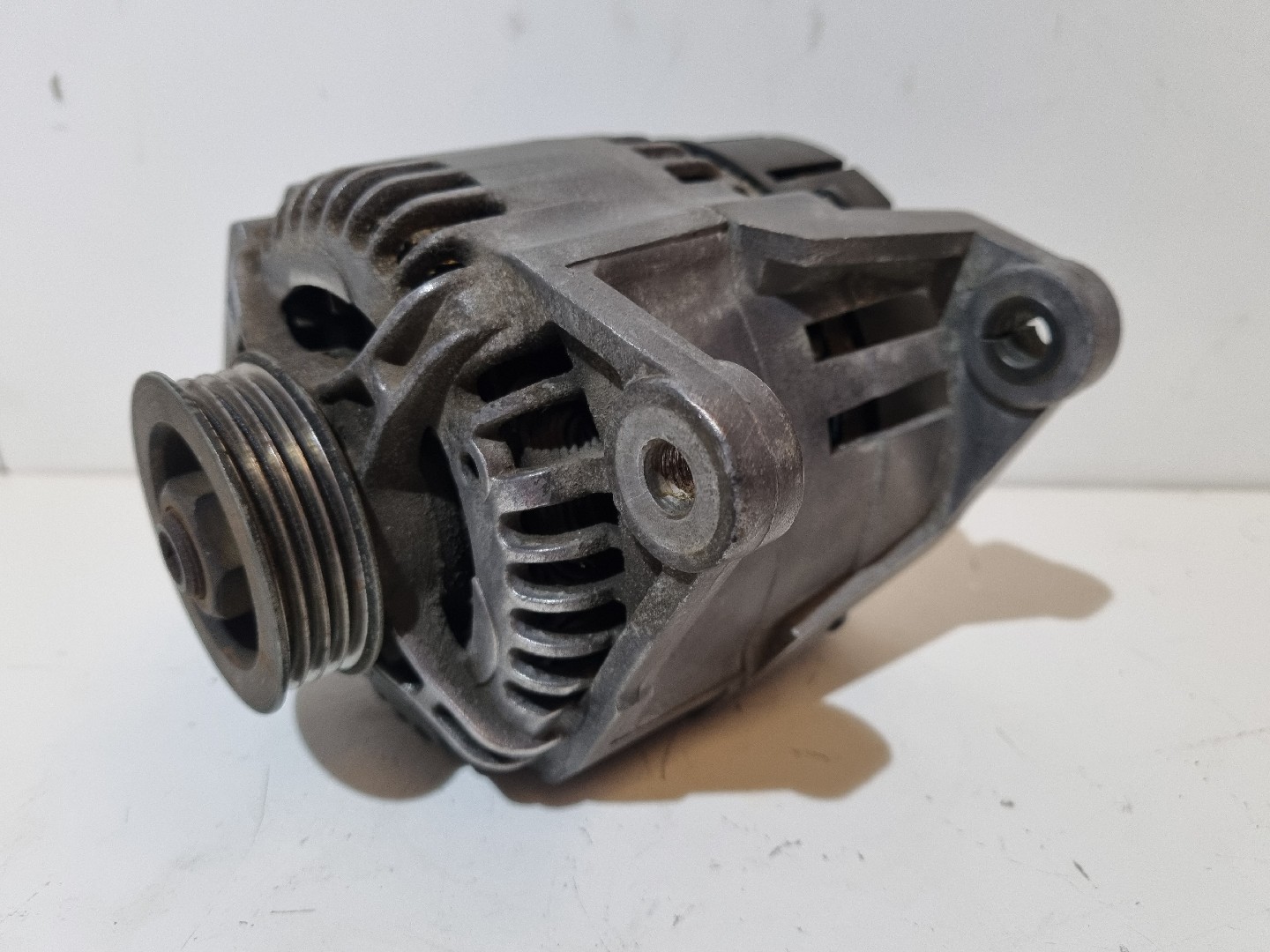 Alternador NISSAN PRIMERA Hatchback (P11) | 96 - 02 Imagem-1