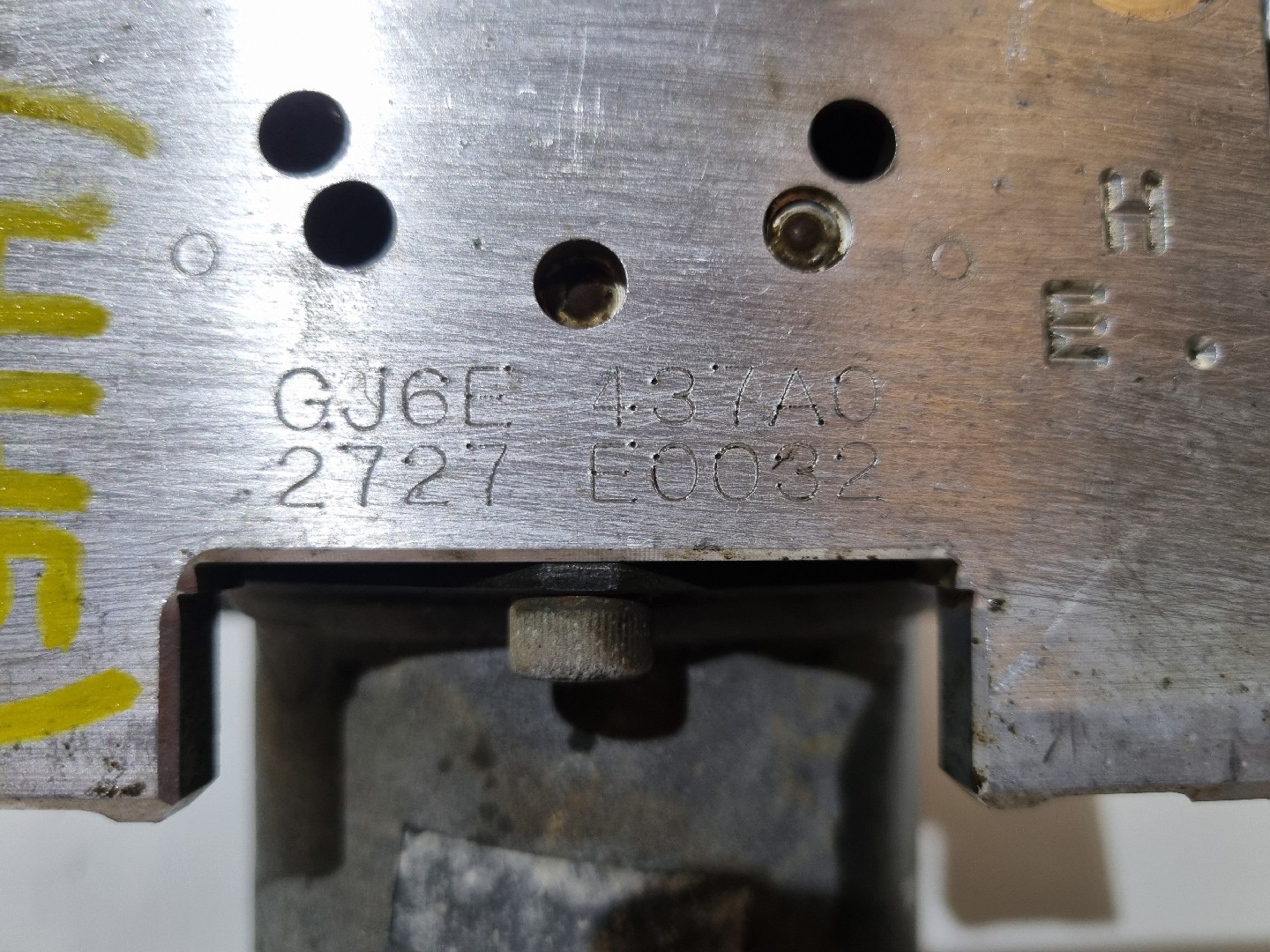 Módulo de ABS MAZDA 6 três volumes (GG) | 02 - 08 Imagem-3