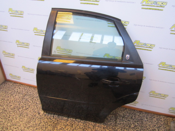 Porta Traseira Esquerda FORD FOCUS II (DA_, HCP, DP) | 04 - 13