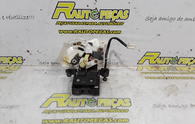 Fecho da Mala MAZDA 6 Hatchback (GG) | 02 - 08