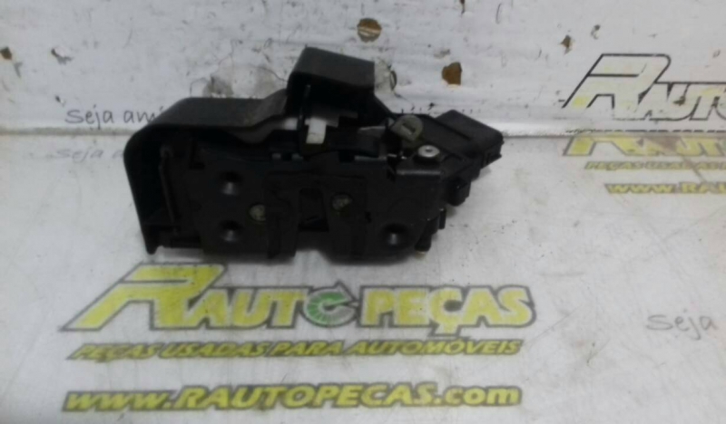 Fecho da Porta Frente Direito FORD FOCUS II (DA_, HCP, DP) | 04 - 13