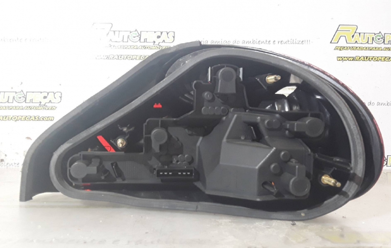 Farolim Stop Esquerdo JAGUAR X-TYPE (X400) | 01 - 09 Imagem-1