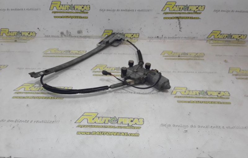 Elevador Trás Esquerdo Elétrico VOLKSWAGEN PASSAT (3A2, 35I) | 88 - 97 Imagem-1
