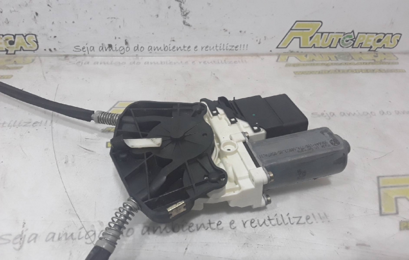 Elevador Trás Direito Manual VOLKSWAGEN TOURAN (1T1, 1T2) | 03 - 10 Imagem-1