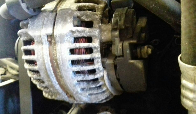 Alternador VOLKSWAGEN TOURAN (1T1, 1T2) | 03 - 10