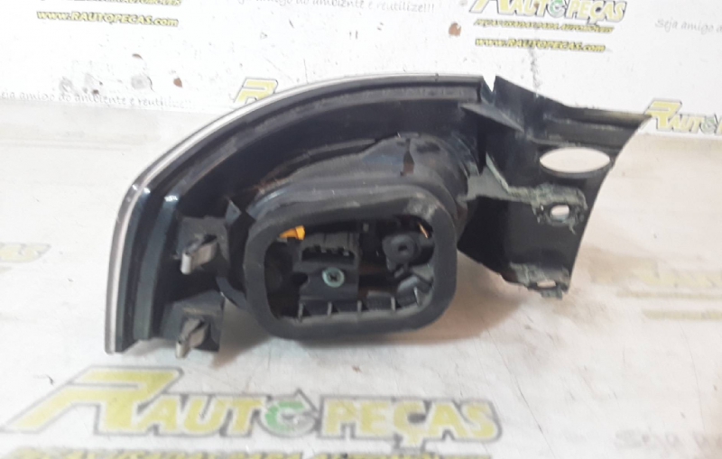 Farolim Stop Direito SEAT IBIZA III (6L1) | 02 - 09 Imagem-3