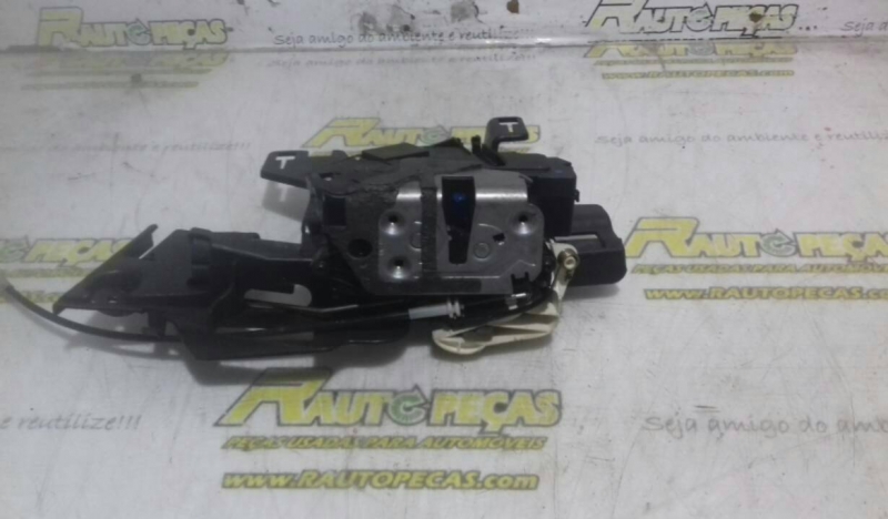 Fecho da Porta Frente Direito FORD FIESTA VI (CB1, CCN) | 08 - 