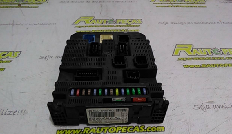 Caixa de Fusíveis PEUGEOT 207 (WA_, WC_) | 06 - 15