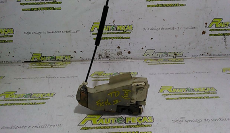 Fecho da Porta Trás Direito FORD FIESTA III (GFJ) | 89 - 97