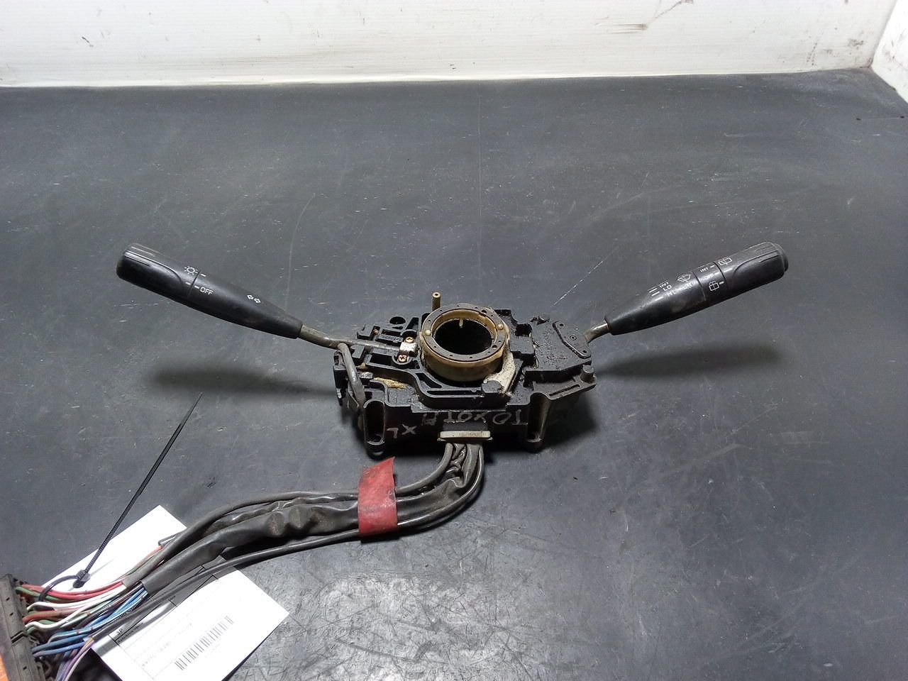 Manipulo Completo Luzes/Escovas TOYOTA COROLLA (_E9_) | 87 - 94 Imagem-2