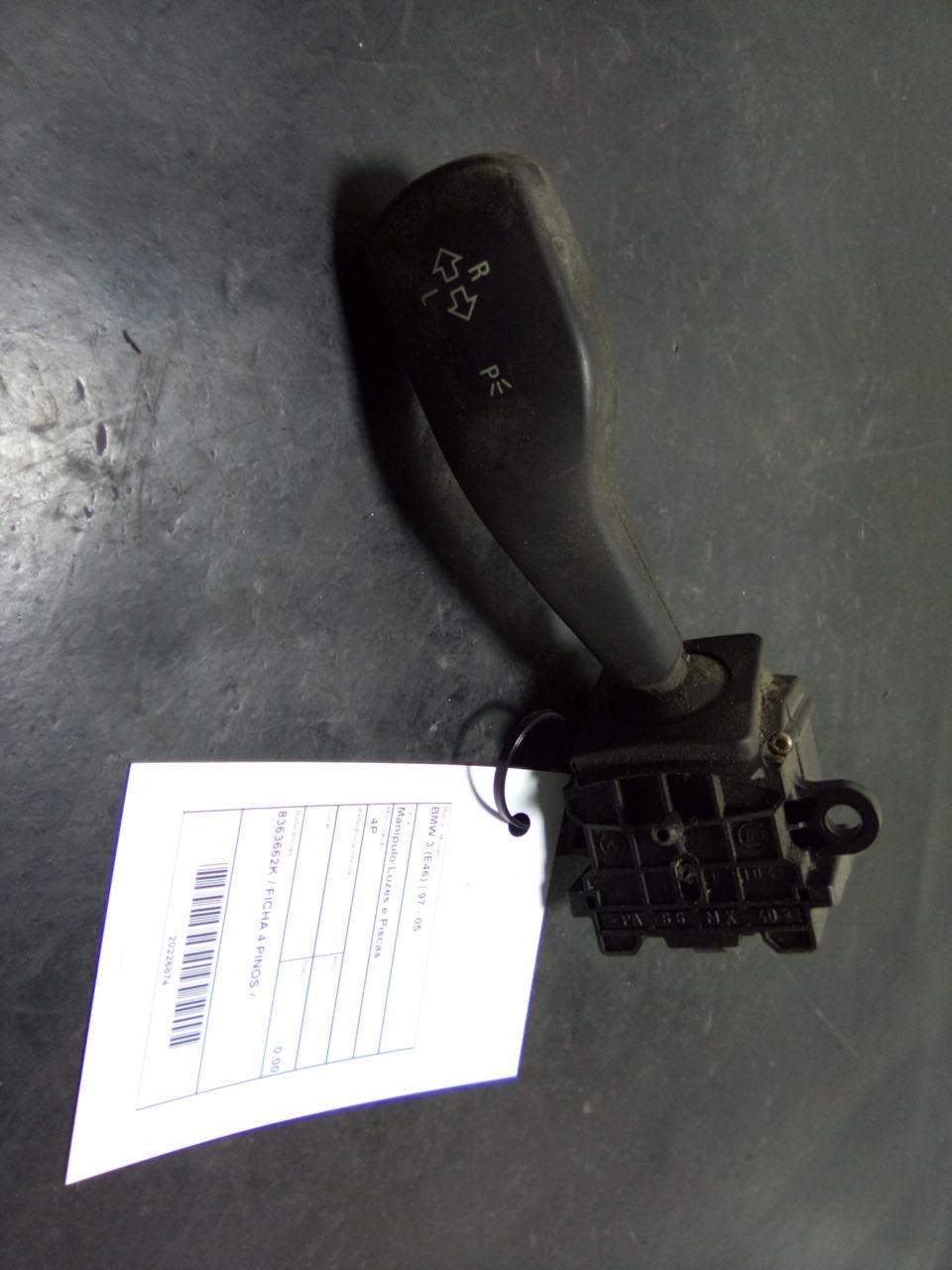 Manipulo Luzes e Piscas BMW - ID S_86873