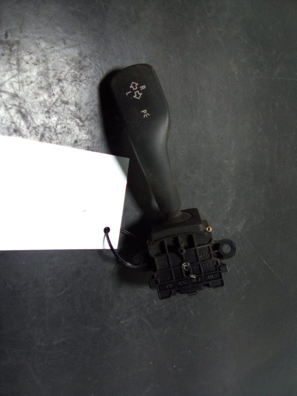 Manipulo Luzes e Piscas BMW - ID S_86874