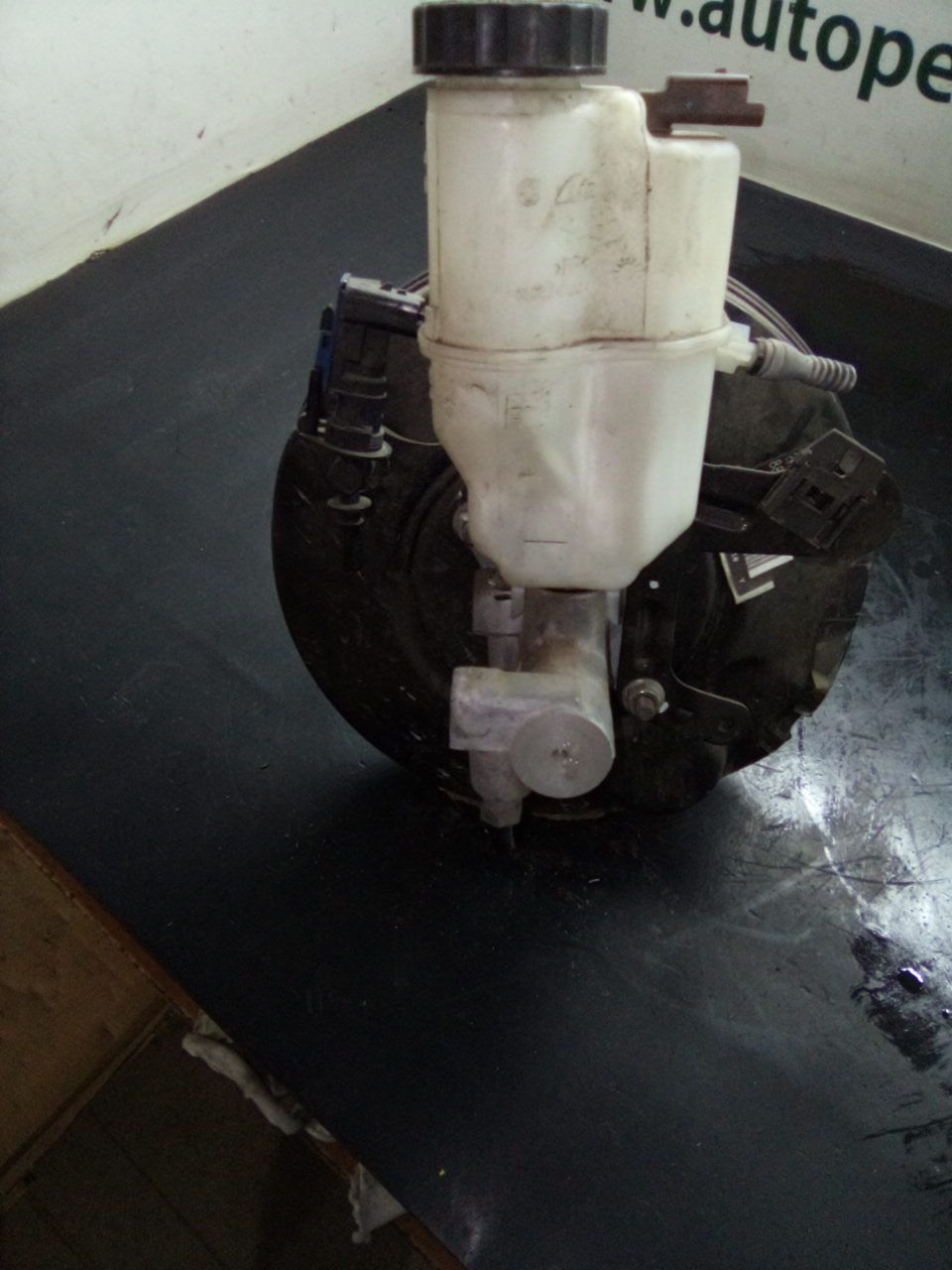 Servofreio  PEUGEOT 508 I (8D_) | 10 - 18 Imagem-1