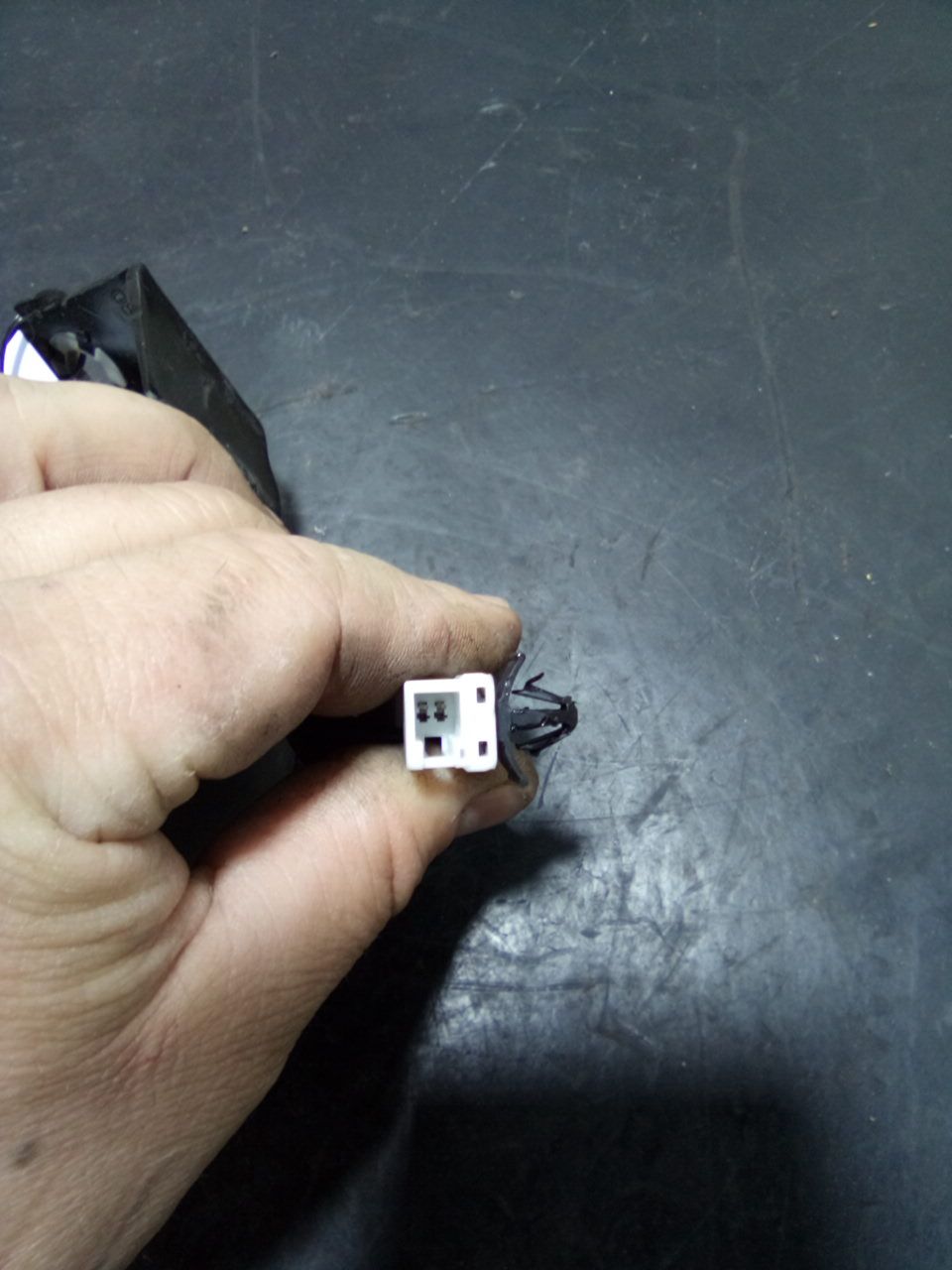 Engate Cinto Trás Esq HYUNDAI i20 (PB, PBT) | 08 -  Imagem-1