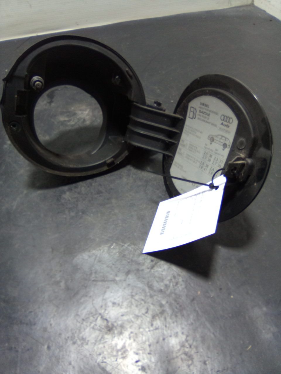 Tampa Exterior de Combustivel AUDI A3 (8P1) | 03 - 13 Imagem-1