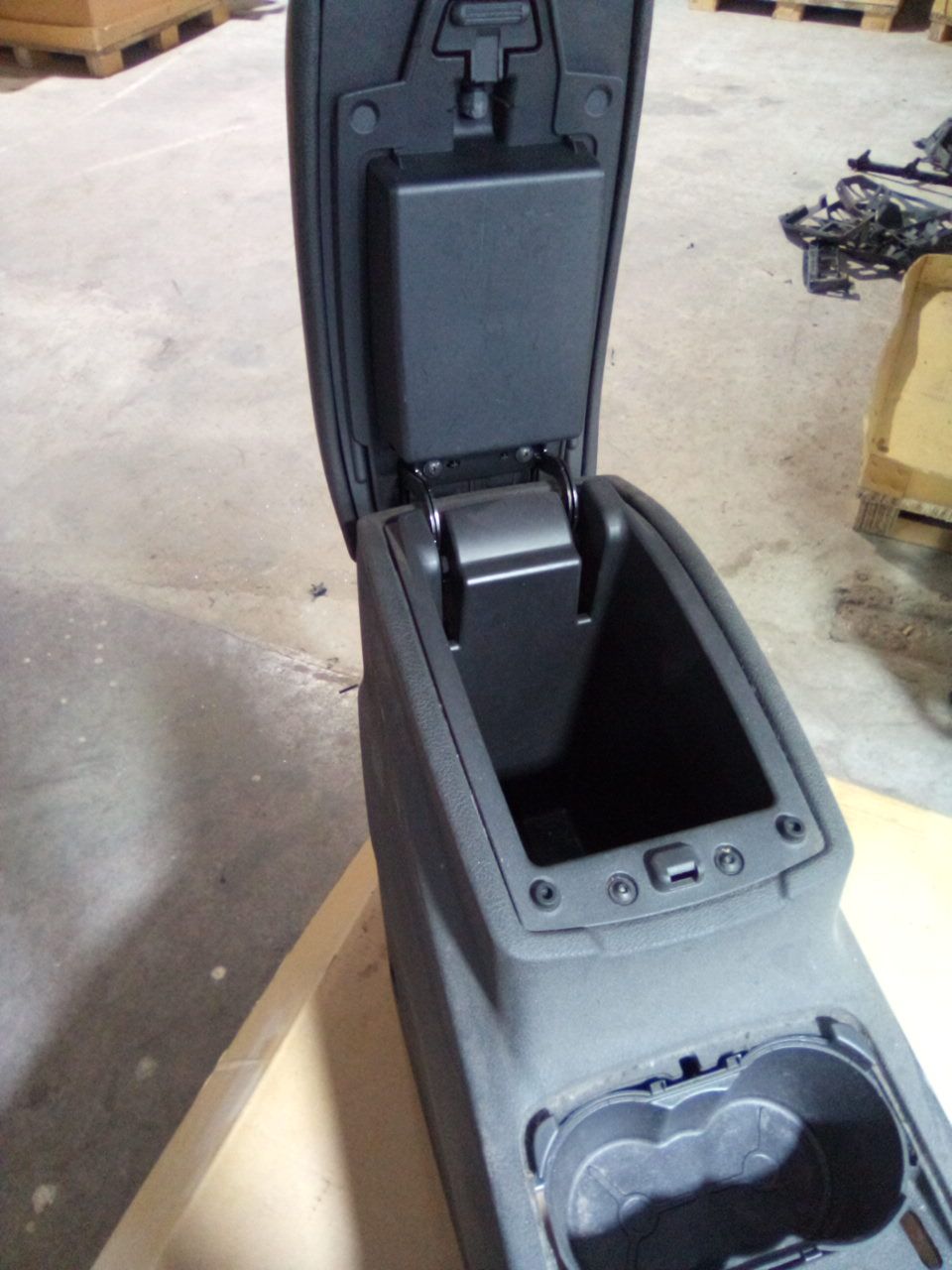 Consola Central FORD S-MAX (WA6) | 06 - 14 Imagem-1