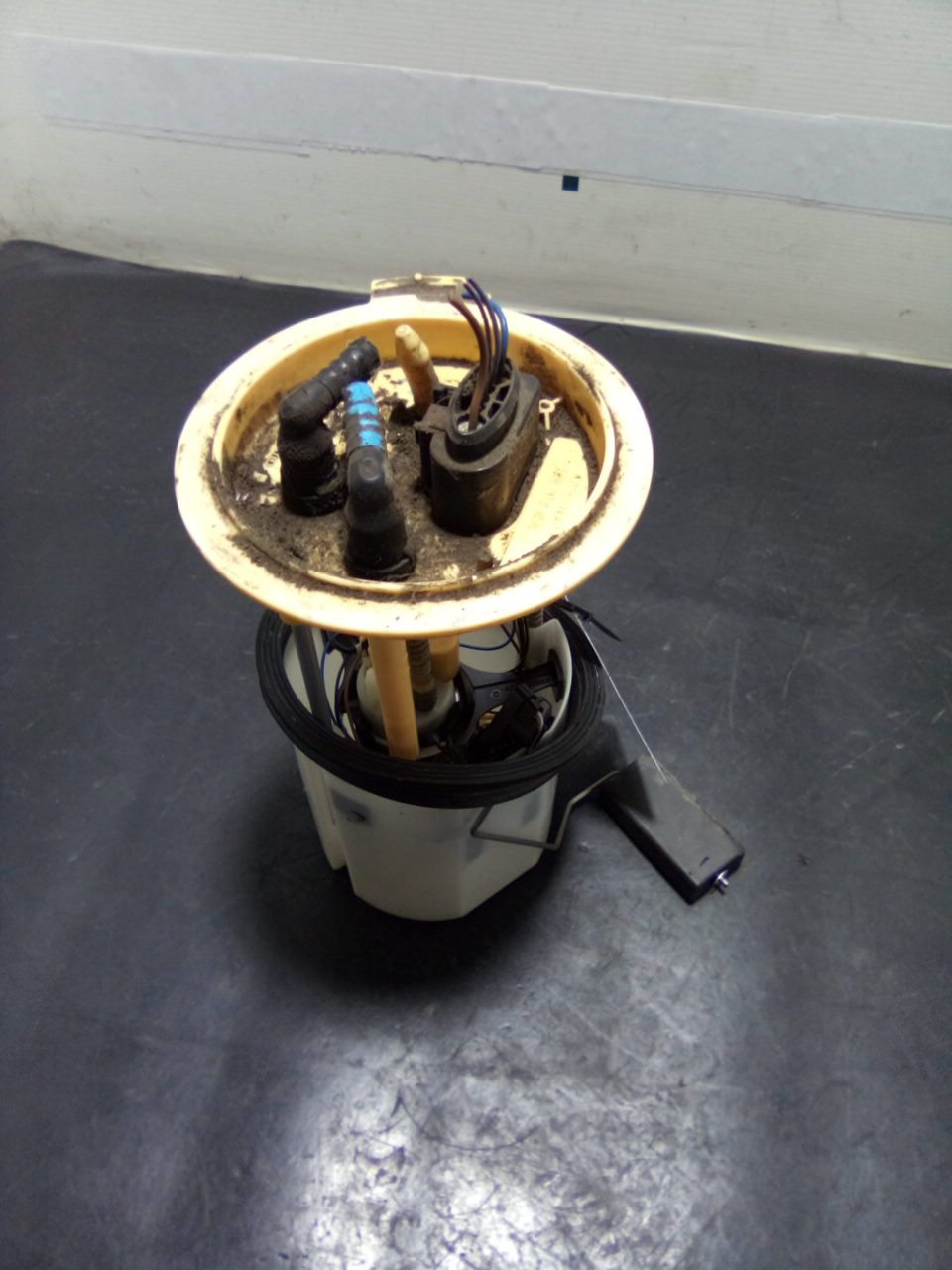 Bomba do Depósito de Combustível VOLKSWAGEN GOLF VI (5K1) | 08 - 14 Imagem-1