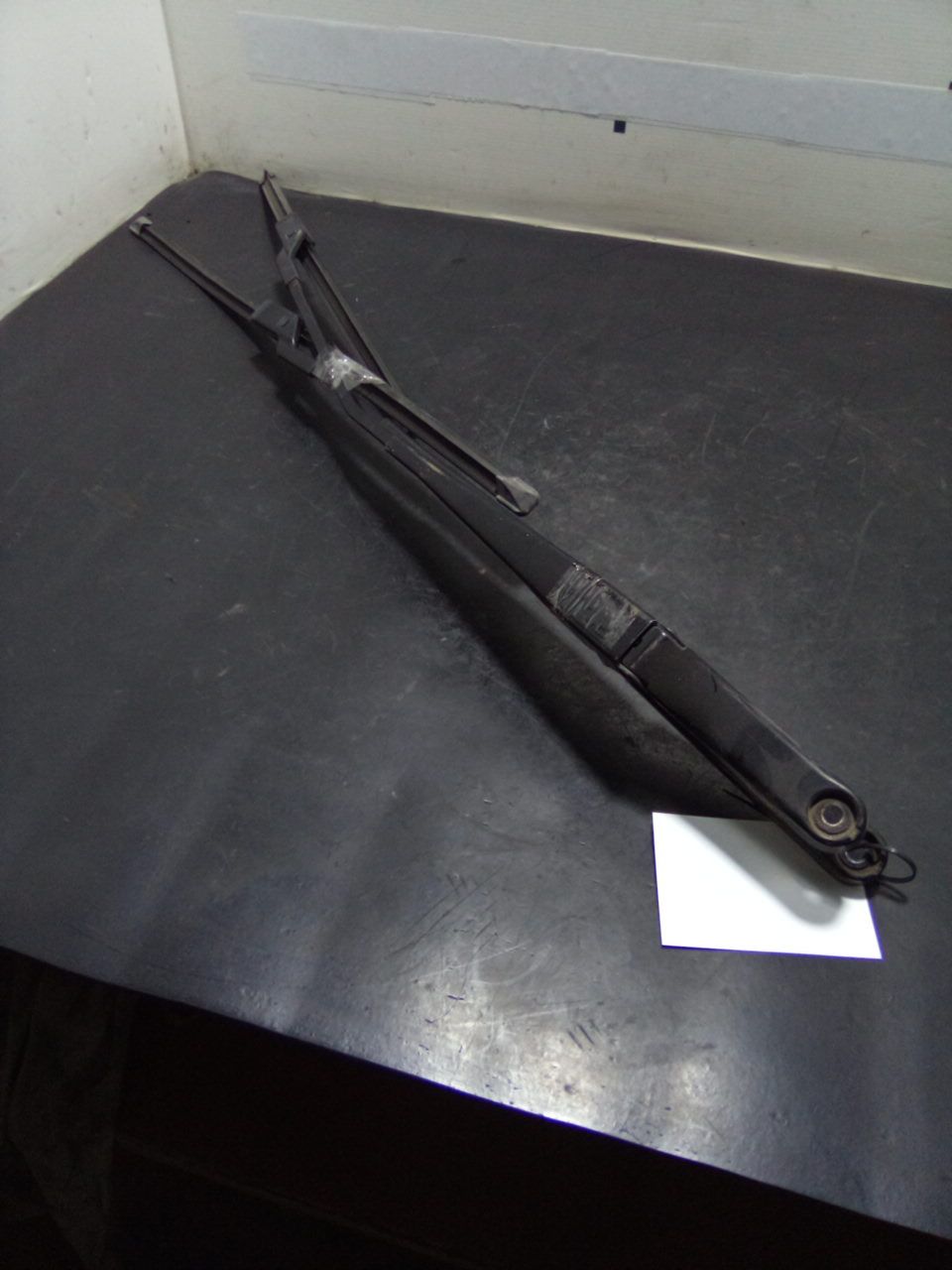 Hastes Limpa Vidros da Frente VOLKSWAGEN GOLF VI (5K1) | 08 - 14 Imagem-1