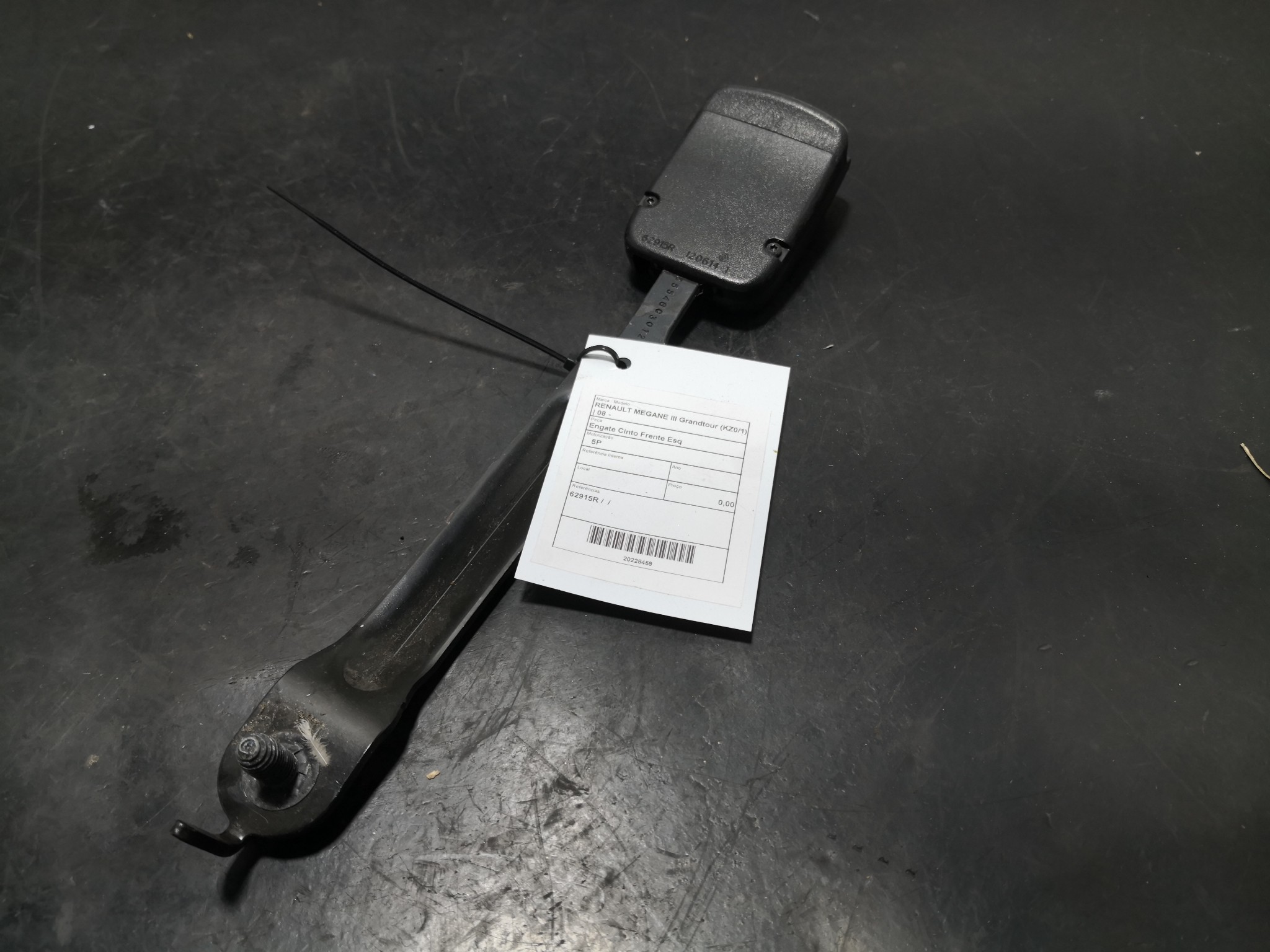 Engate Cinto Frente Esq RENAULT - ID S_88458