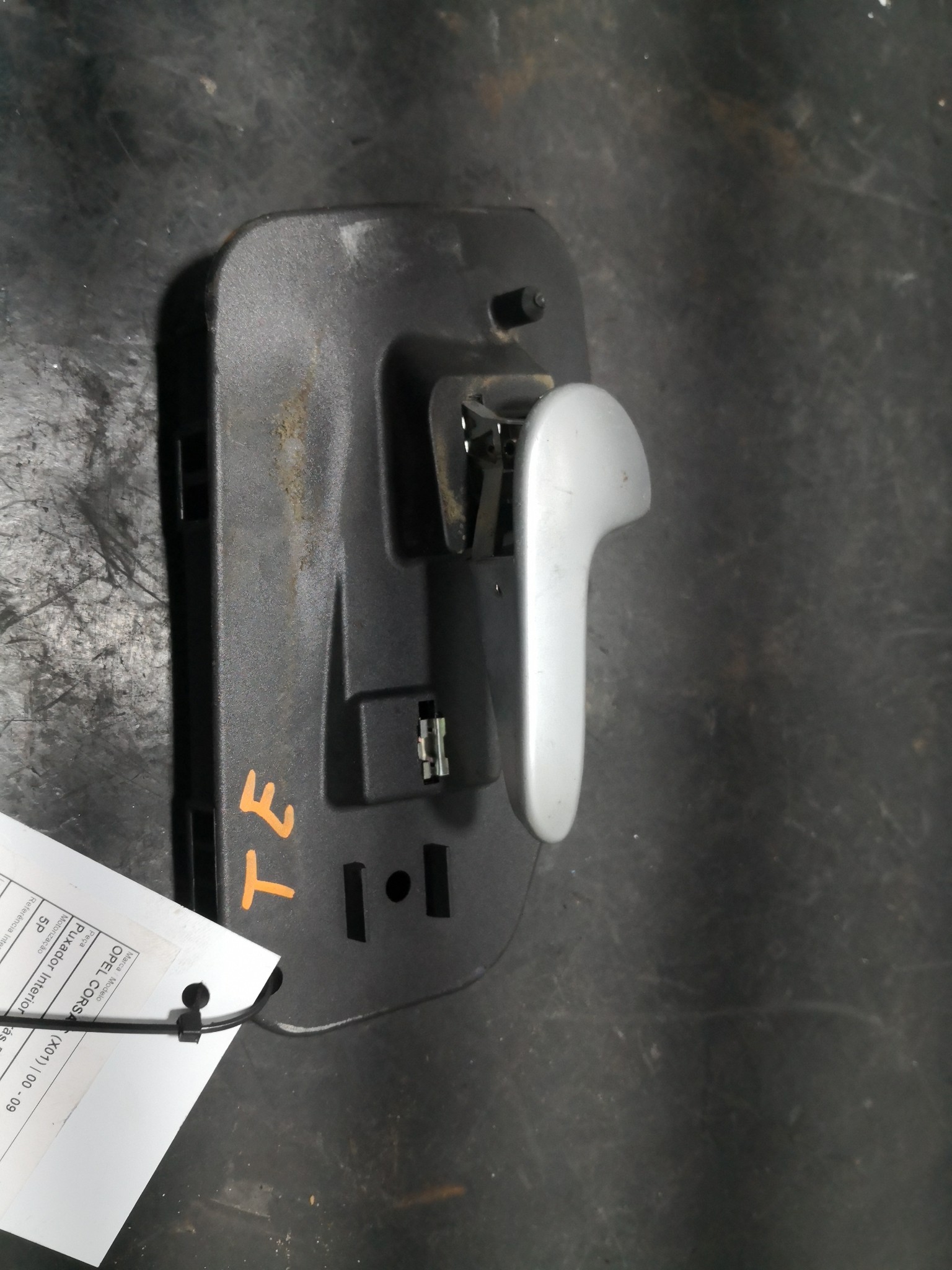 Puxador Interior Trás Esq OPEL CORSA C (X01) | 00 - 09 Imagem-2