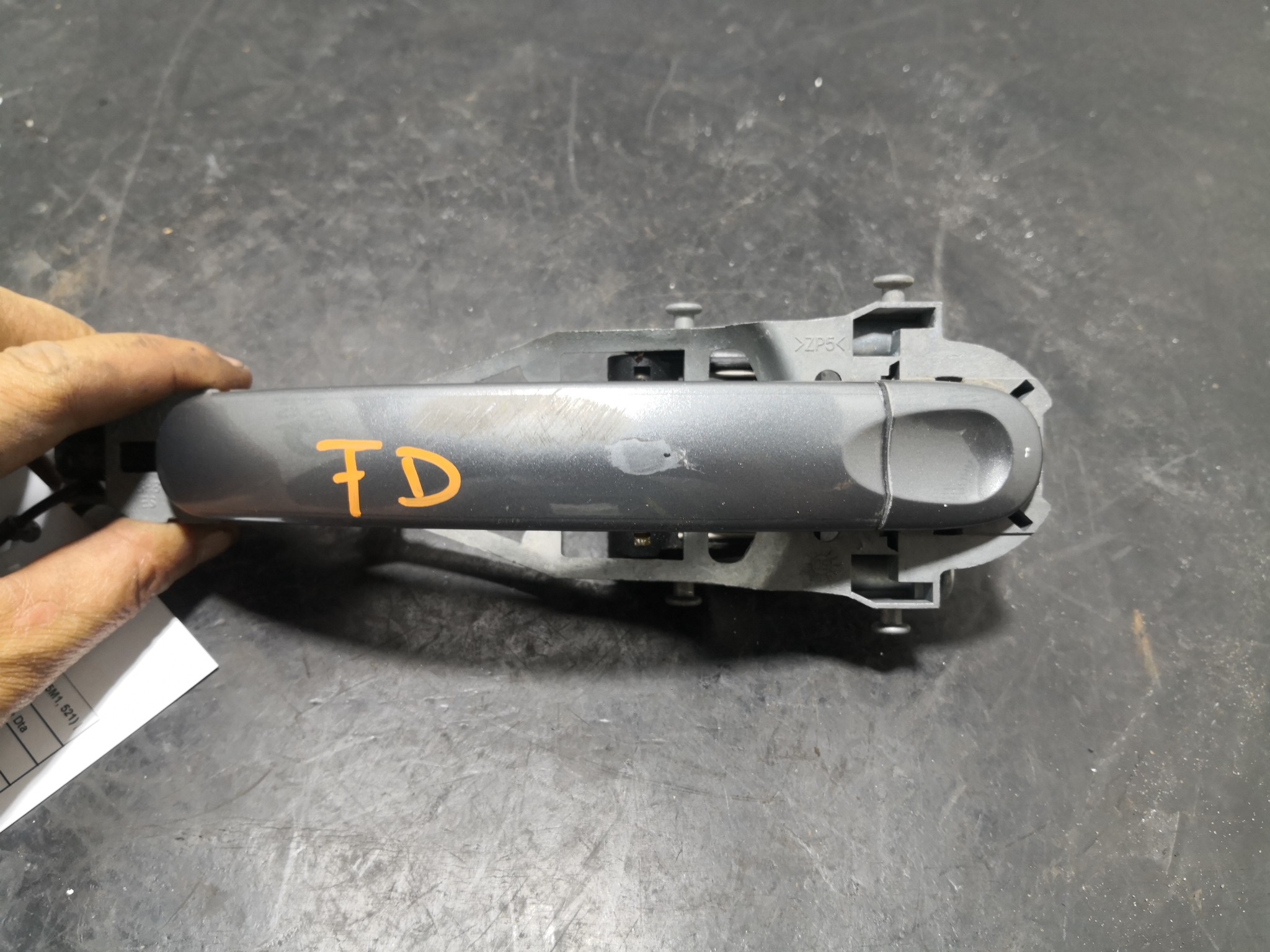 Puxador Exterior Porta Frente Dta VOLKSWAGEN GOLF PLUS (5M1, 521) | 04 - 13 Imagem-1