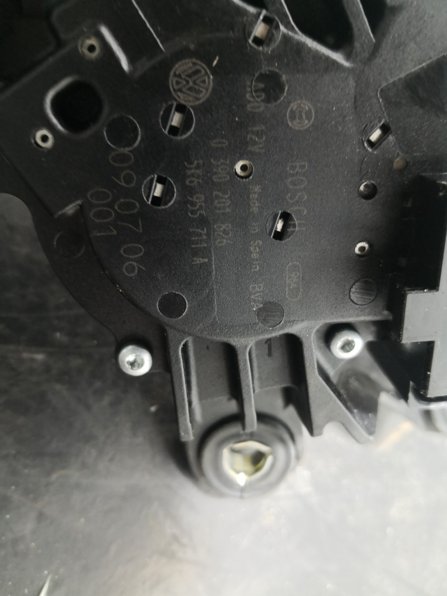 Motor Limpa Vidros Traseiro VOLKSWAGEN GOLF PLUS (5M1, 521) | 04 - 13 Imagem-1