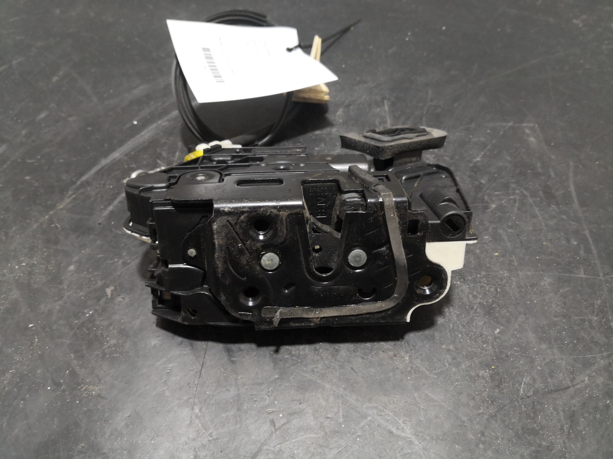 Fecho da Porta Frente Dto VOLKSWAGEN GOLF VI (5K1) | 08 - 14 Imagem-2