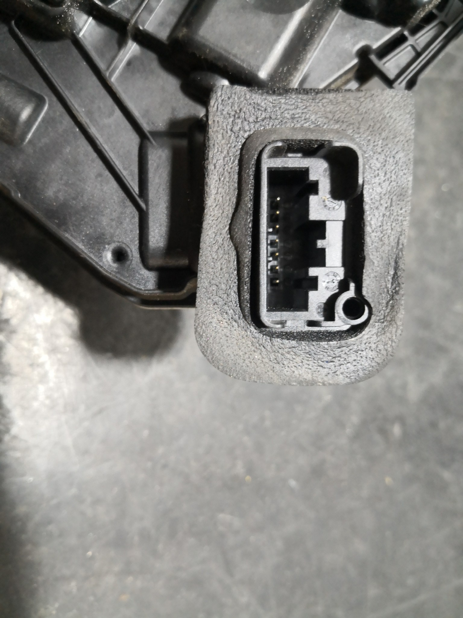 Fecho da Porta Frente Dto VOLKSWAGEN GOLF VI (5K1) | 08 - 14 Imagem-3