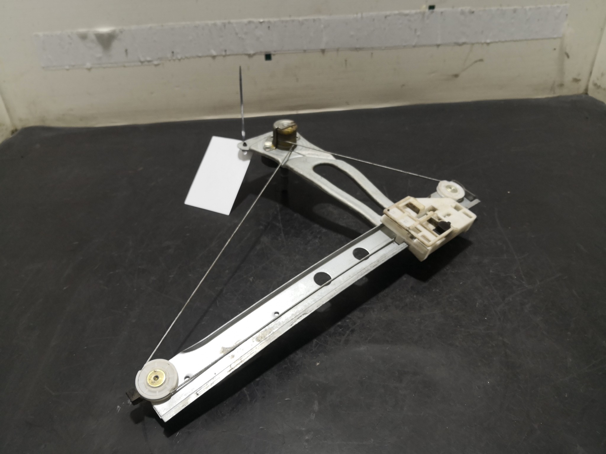 Elevador Trás Dto CITROEN C3 I (FC_, FN_) | 02 -  Imagem-1