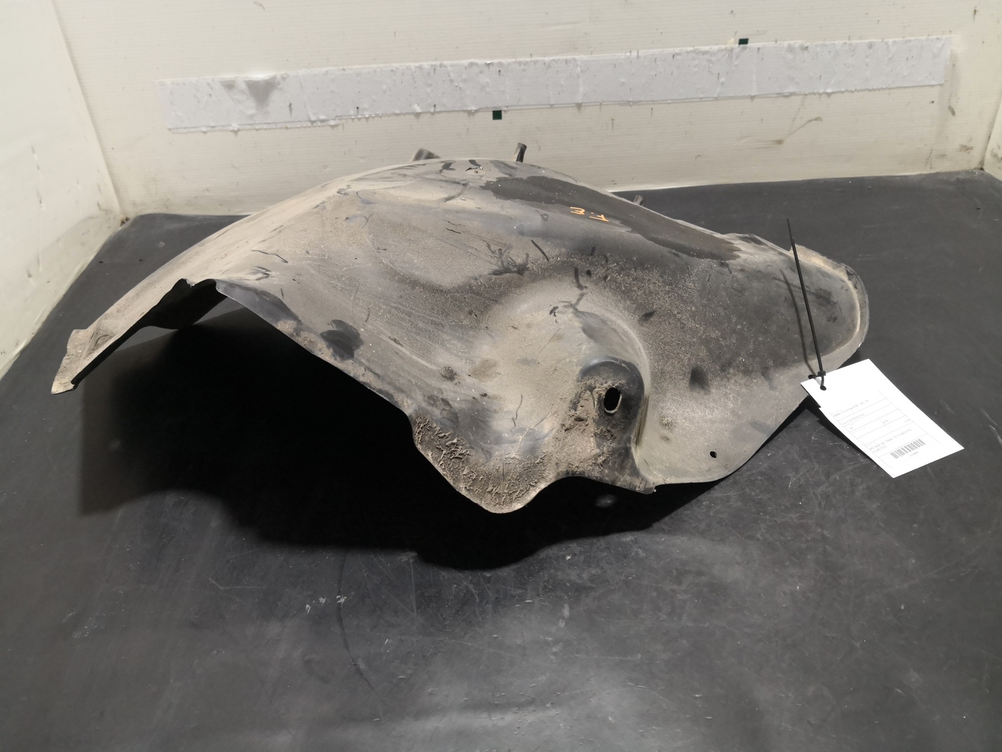 Cave de Roda Esq BMW - ID S_88688