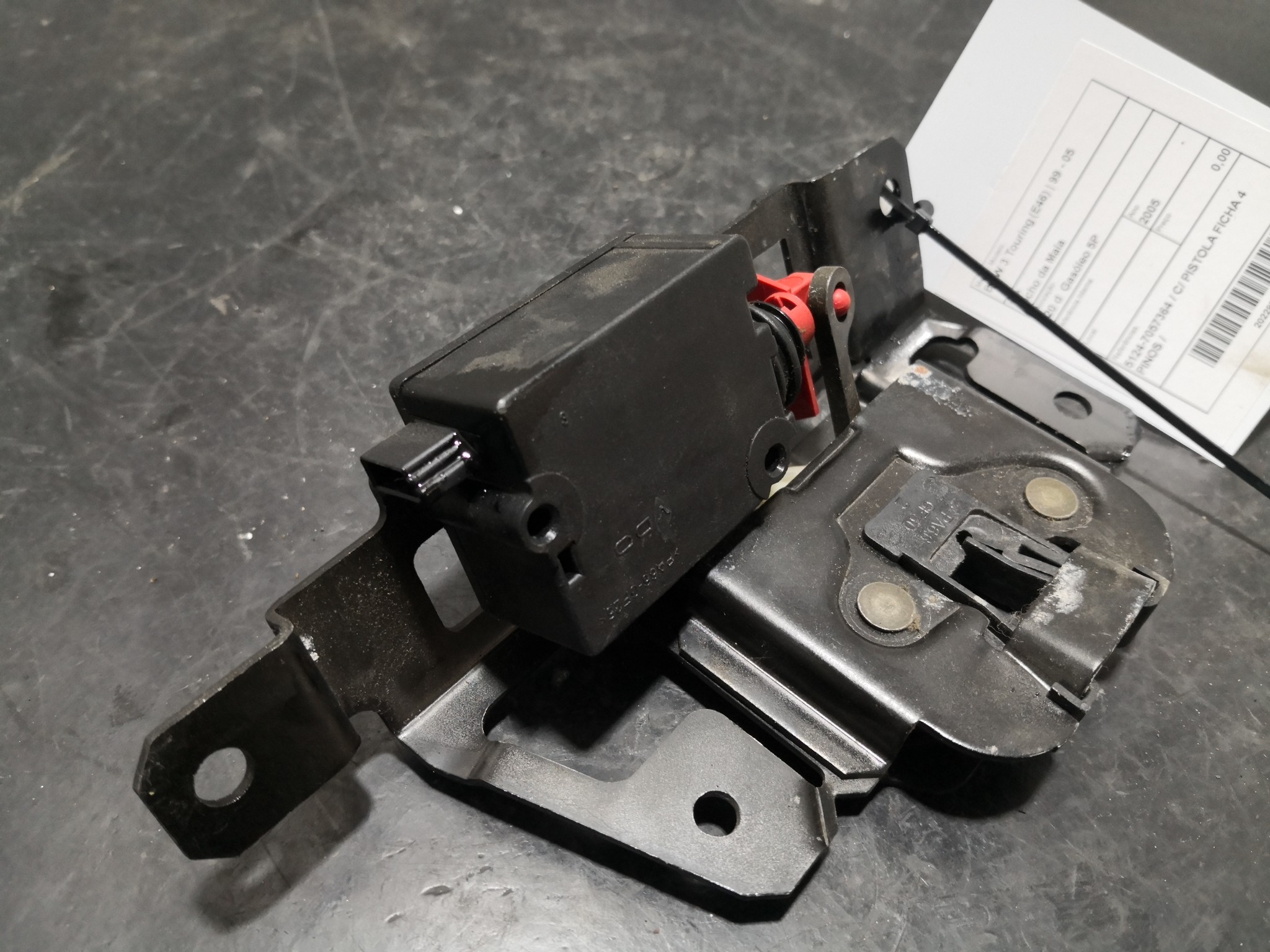 Fecho da Mala BMW 3 Touring (E46) | 99 - 05 Imagem-2