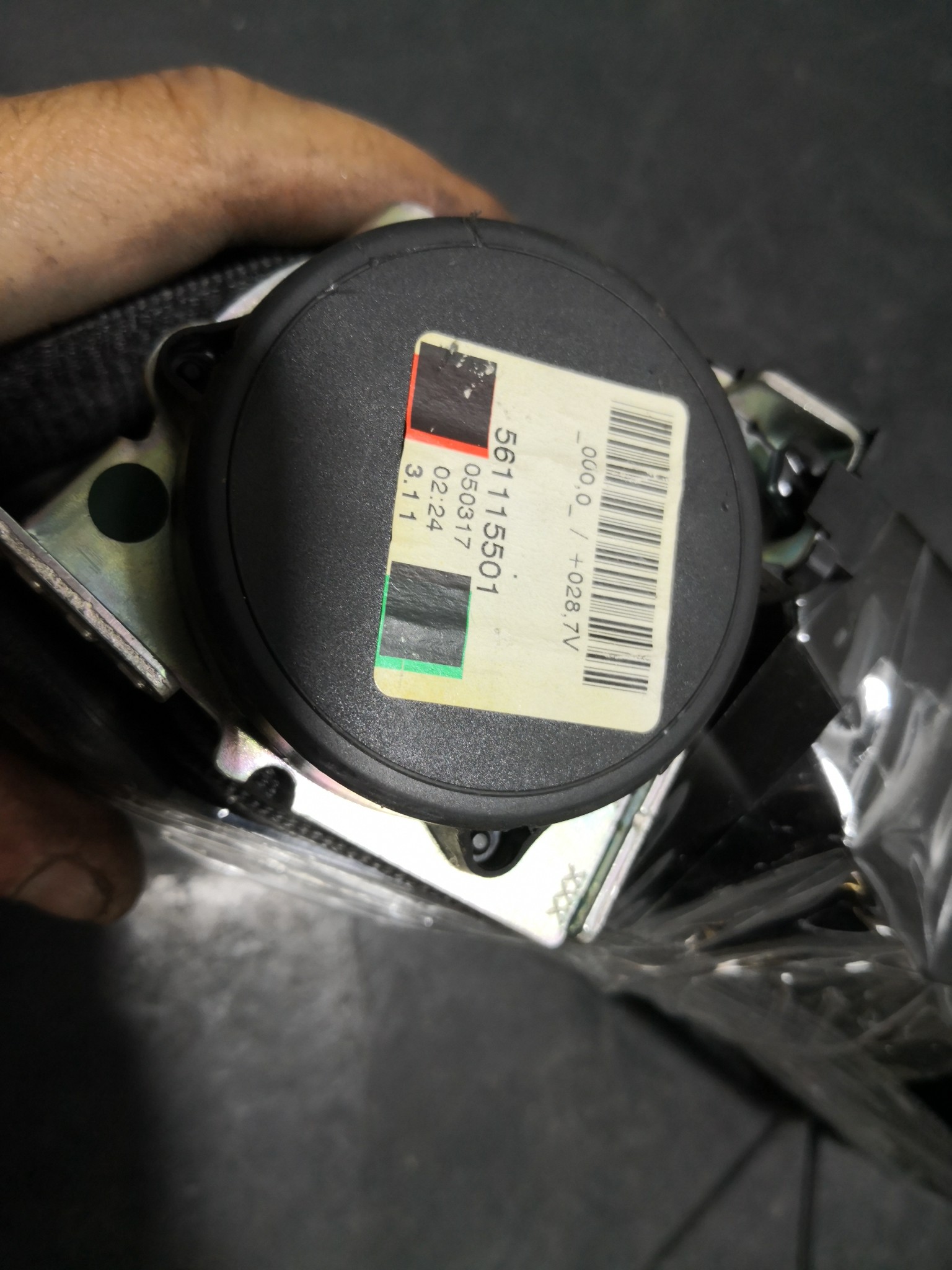 Cinto Trás Meio MERCEDES-BENZ E-CLASS (W211) | 02 - 09 Imagem-2