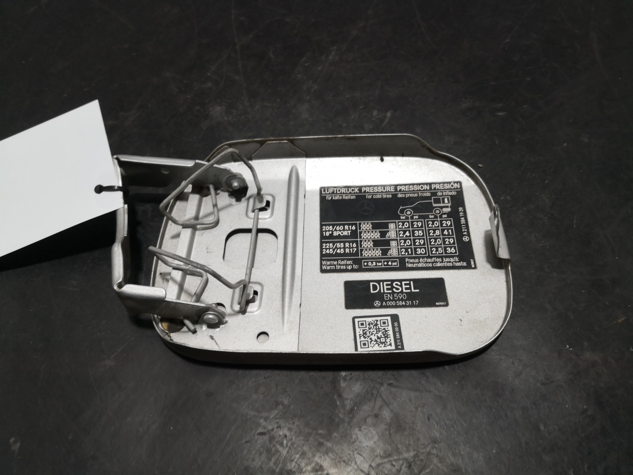 Tampa Exterior de Combustivel MERCEDES-BENZ E-CLASS (W211) | 02 - 09 Imagem-1