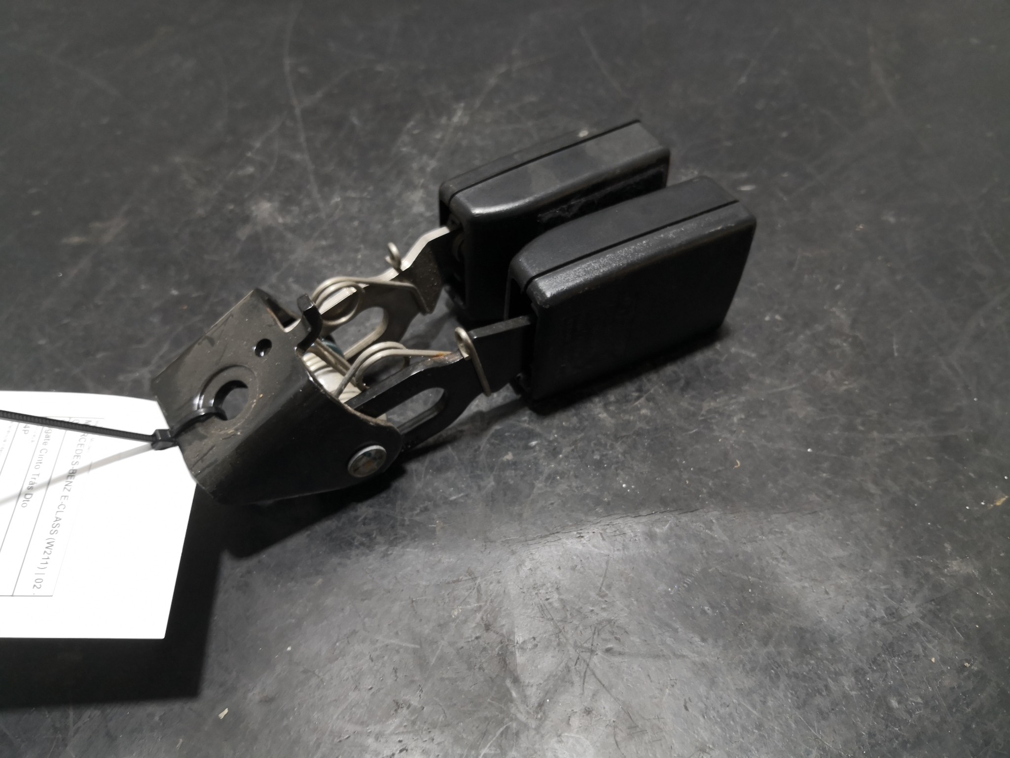 Engate Cinto Trás Dto MERCEDES-BENZ - ID S_88878