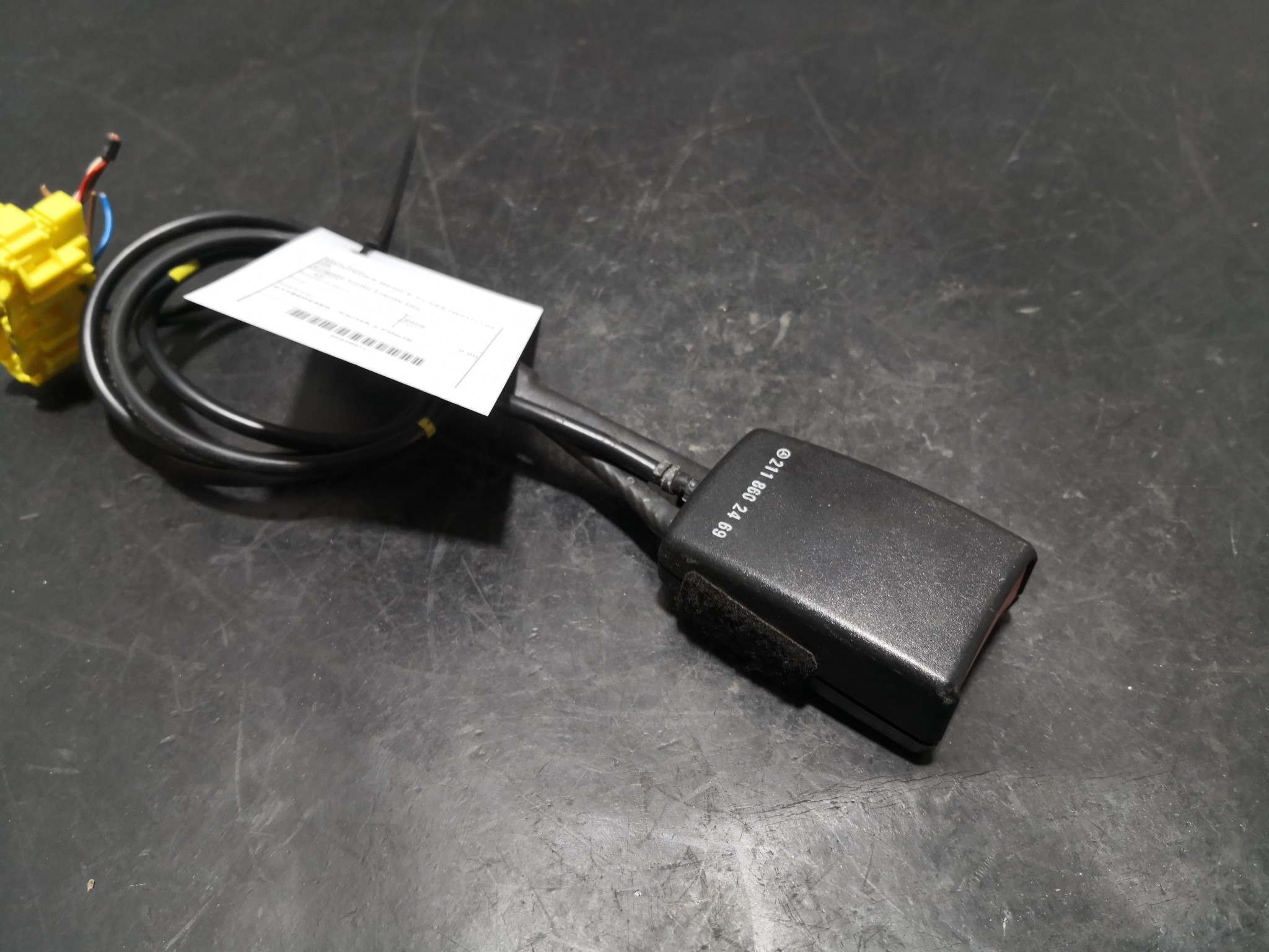 Engate Cinto Frente Dto MERCEDES-BENZ E-CLASS (W211) | 02 - 09 Imagem-1