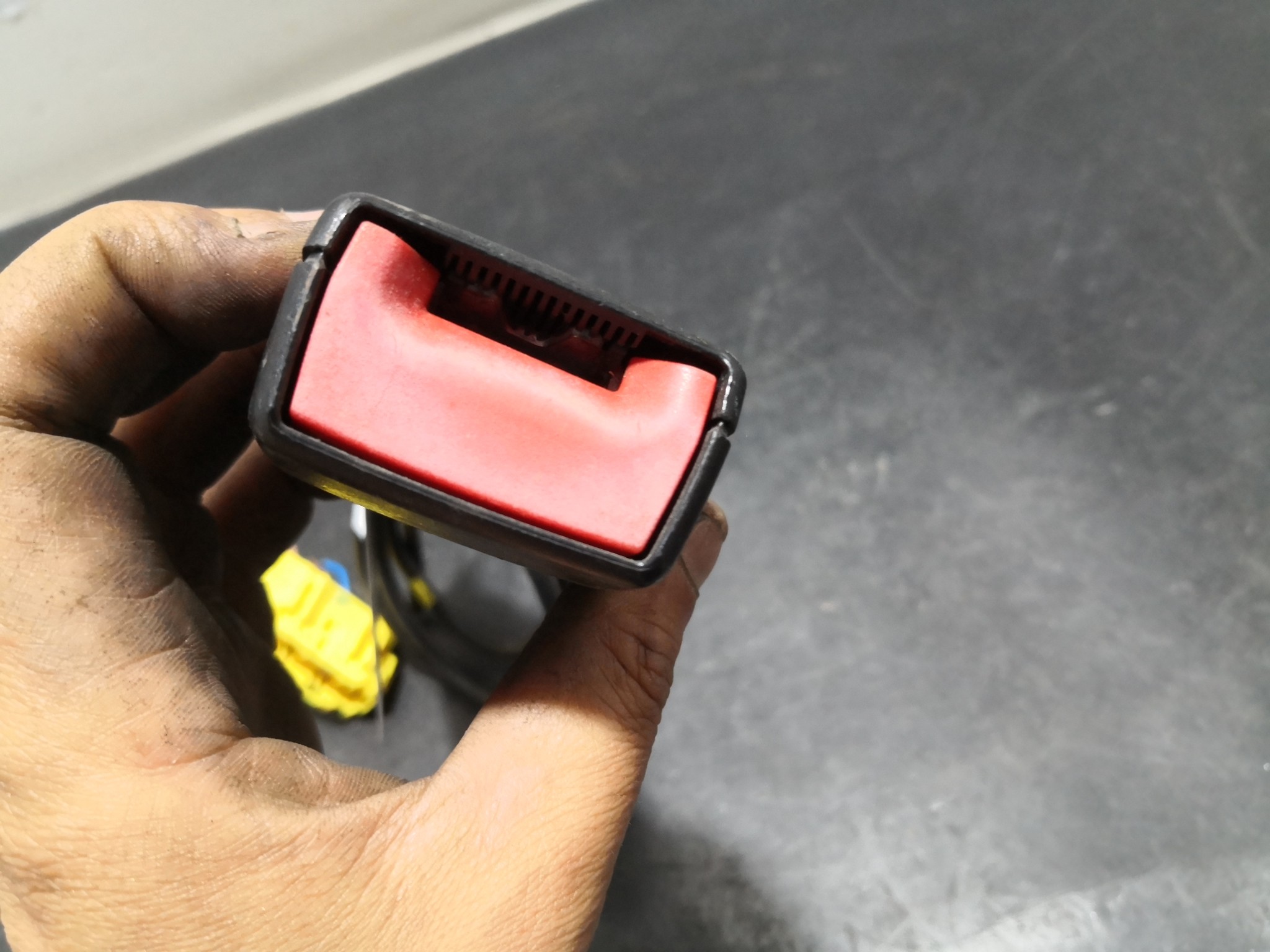 Engate Cinto Frente Dto MERCEDES-BENZ E-CLASS (W211) | 02 - 09 Imagem-3