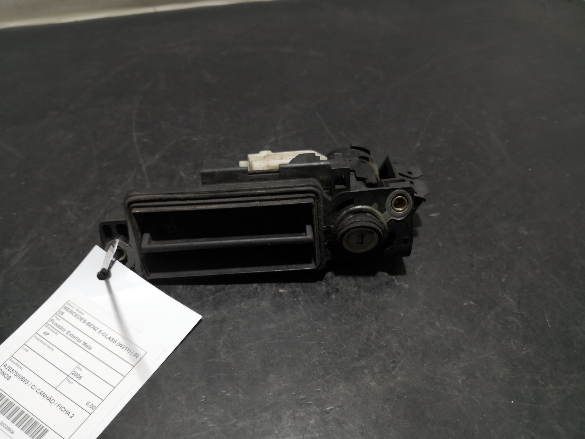 Puxador Exterior Mala  MERCEDES-BENZ - ID S_88903