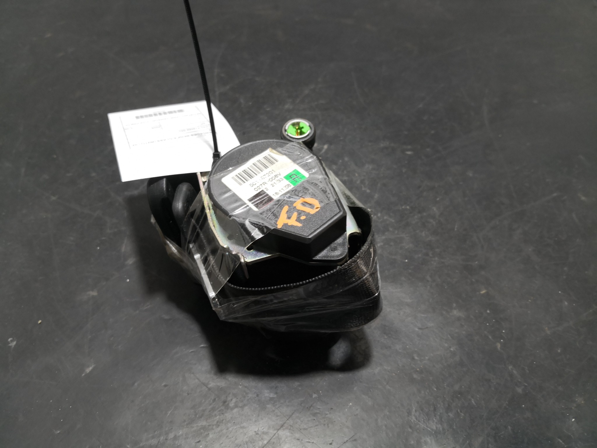 Cinto Frente Dto MERCEDES-BENZ - ID S_88866