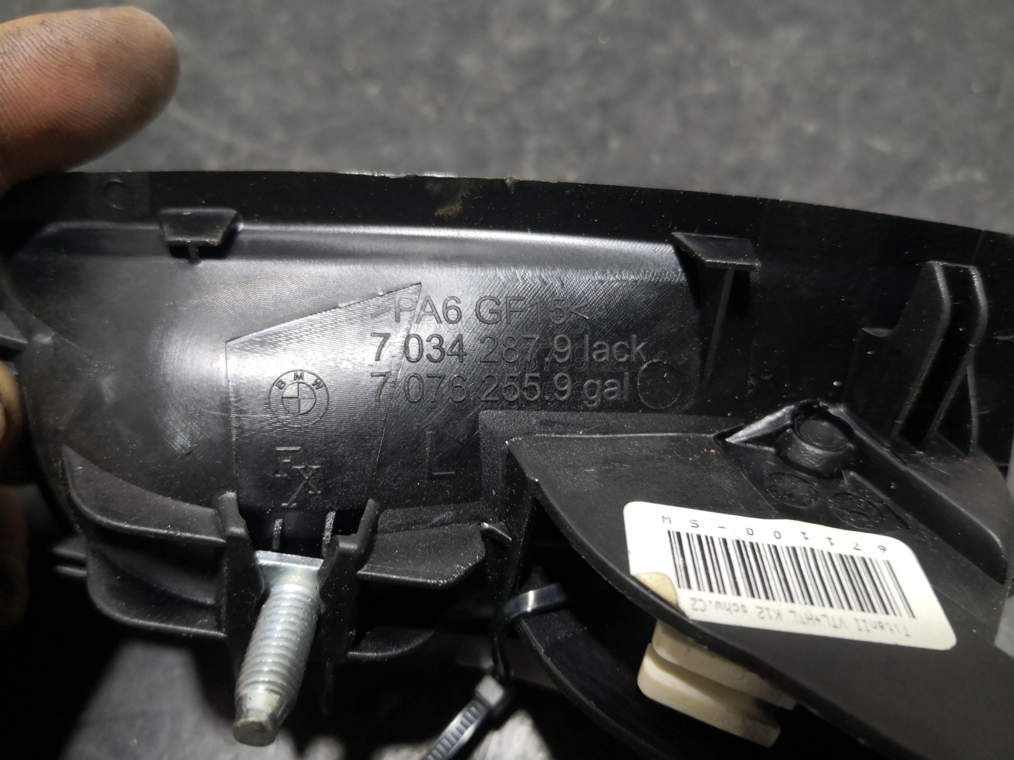 Puxador Interior Trás Esq BMW 5 Touring (E61) | 04 - 10 Imagem-1