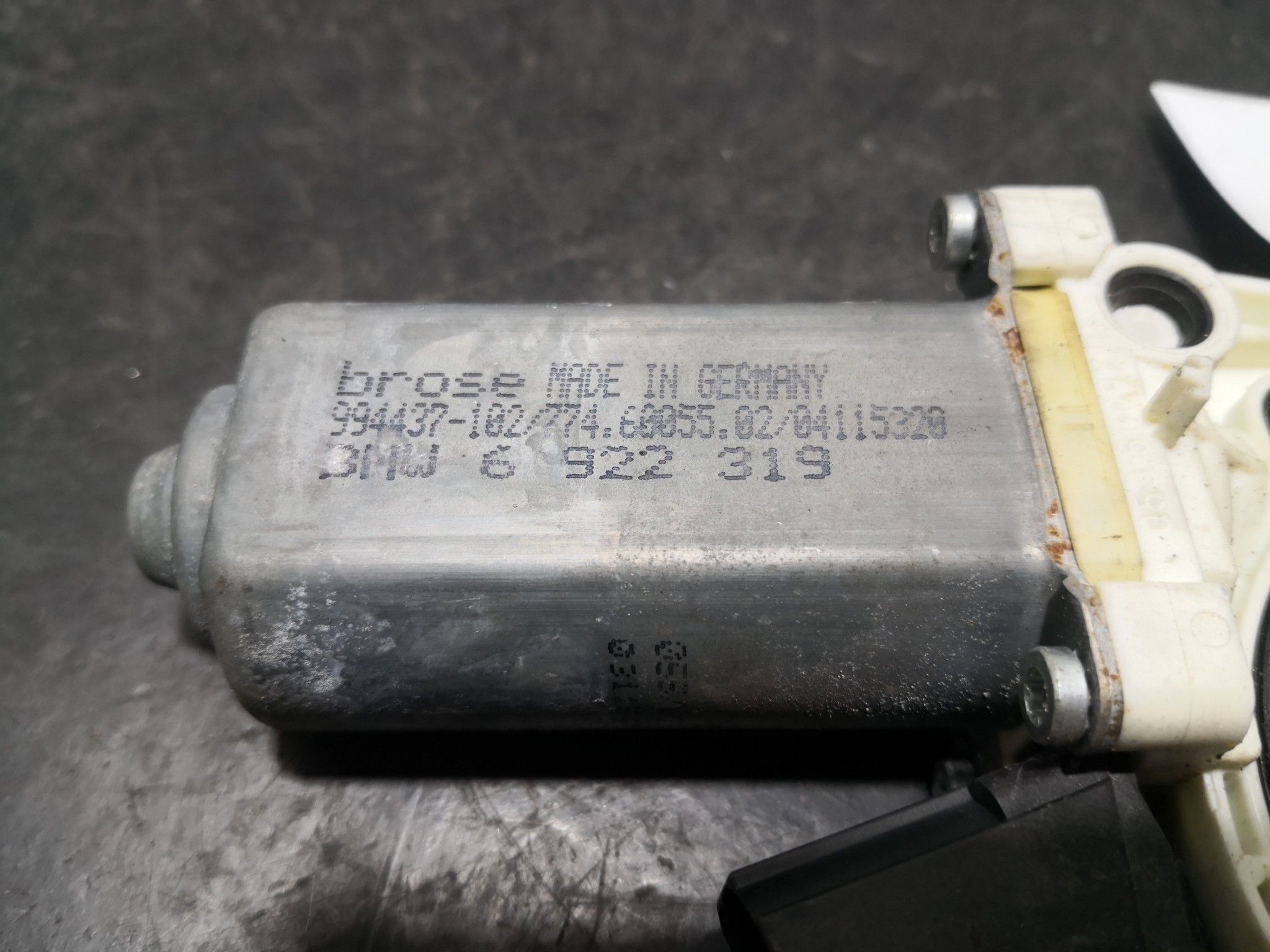 Motor elevador trás esq. BMW 5 Touring (E61) | 04 - 10 Imagem-1