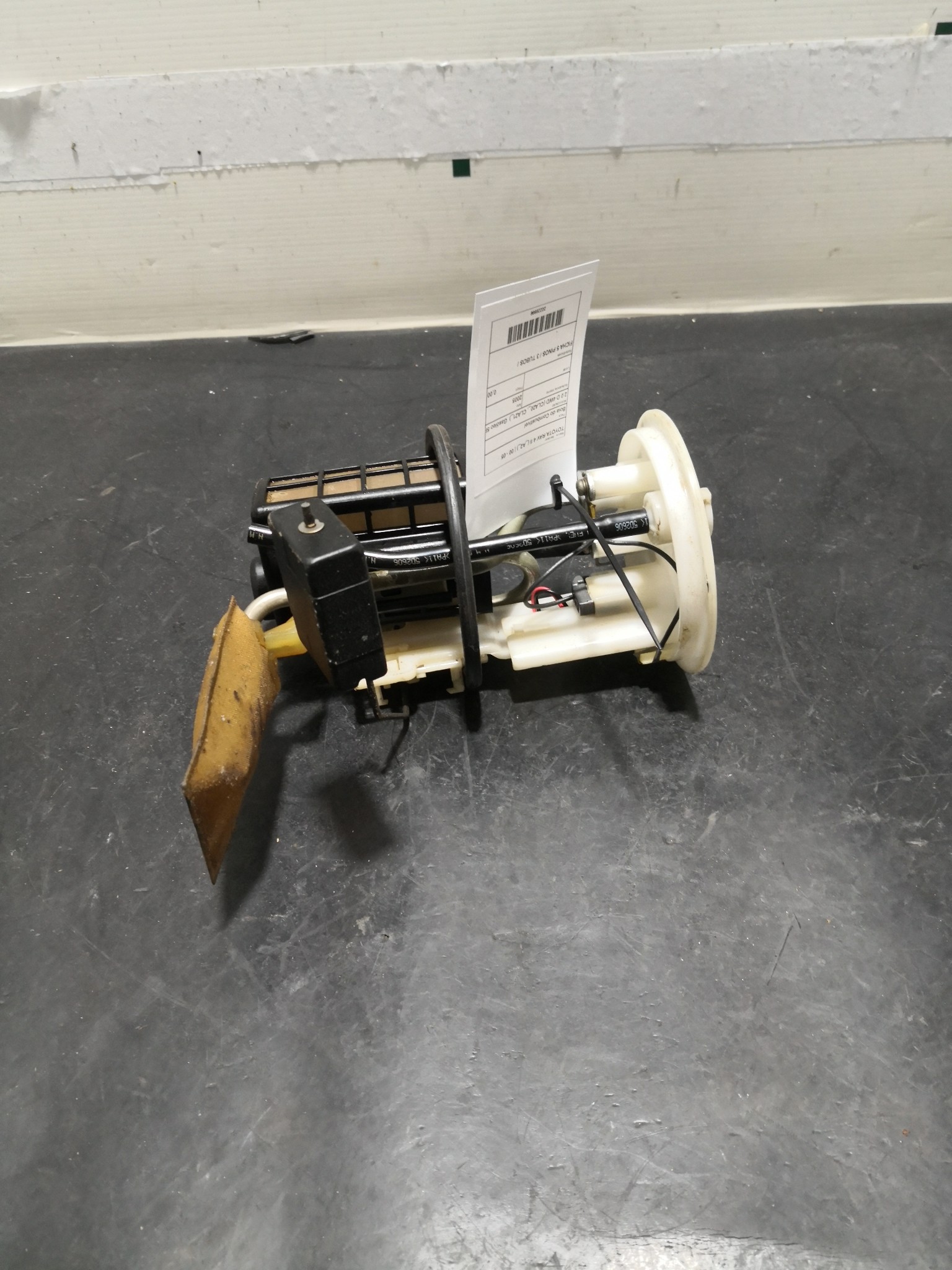 Boia do Combustível TOYOTA RAV 4 II (_A2_) | 00 - 05 Imagem-2