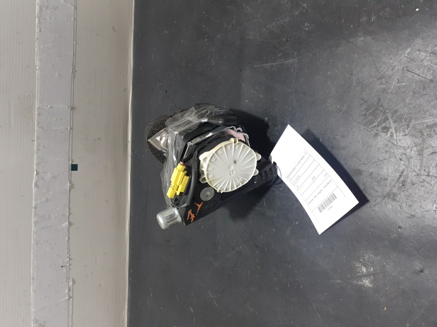 Cinto Trás Esq MERCEDES-BENZ C-CLASS (W204) | 07 - 15 Imagem-1