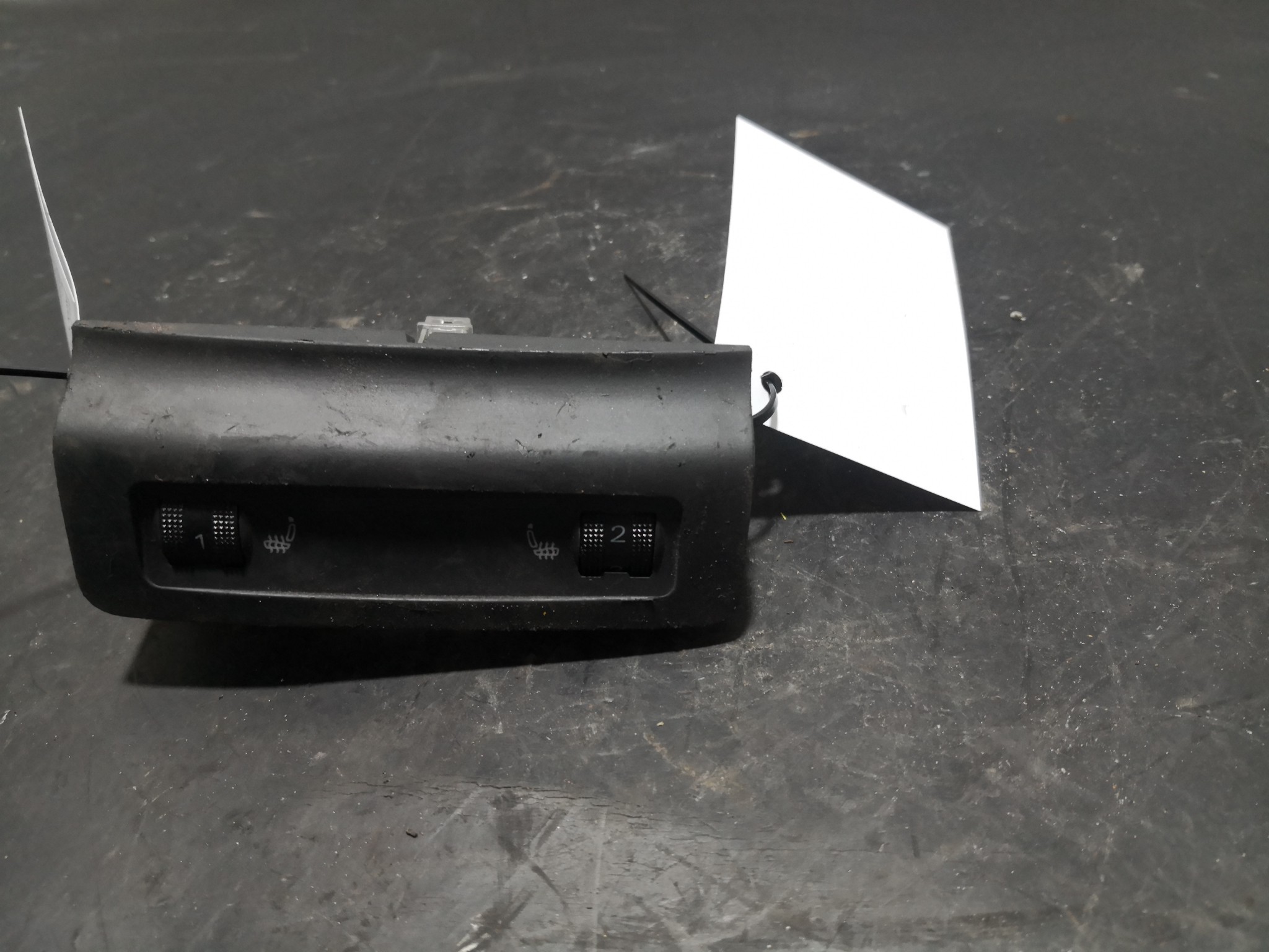 Botões Aquecimento Bancos  AUDI - ID S_89431