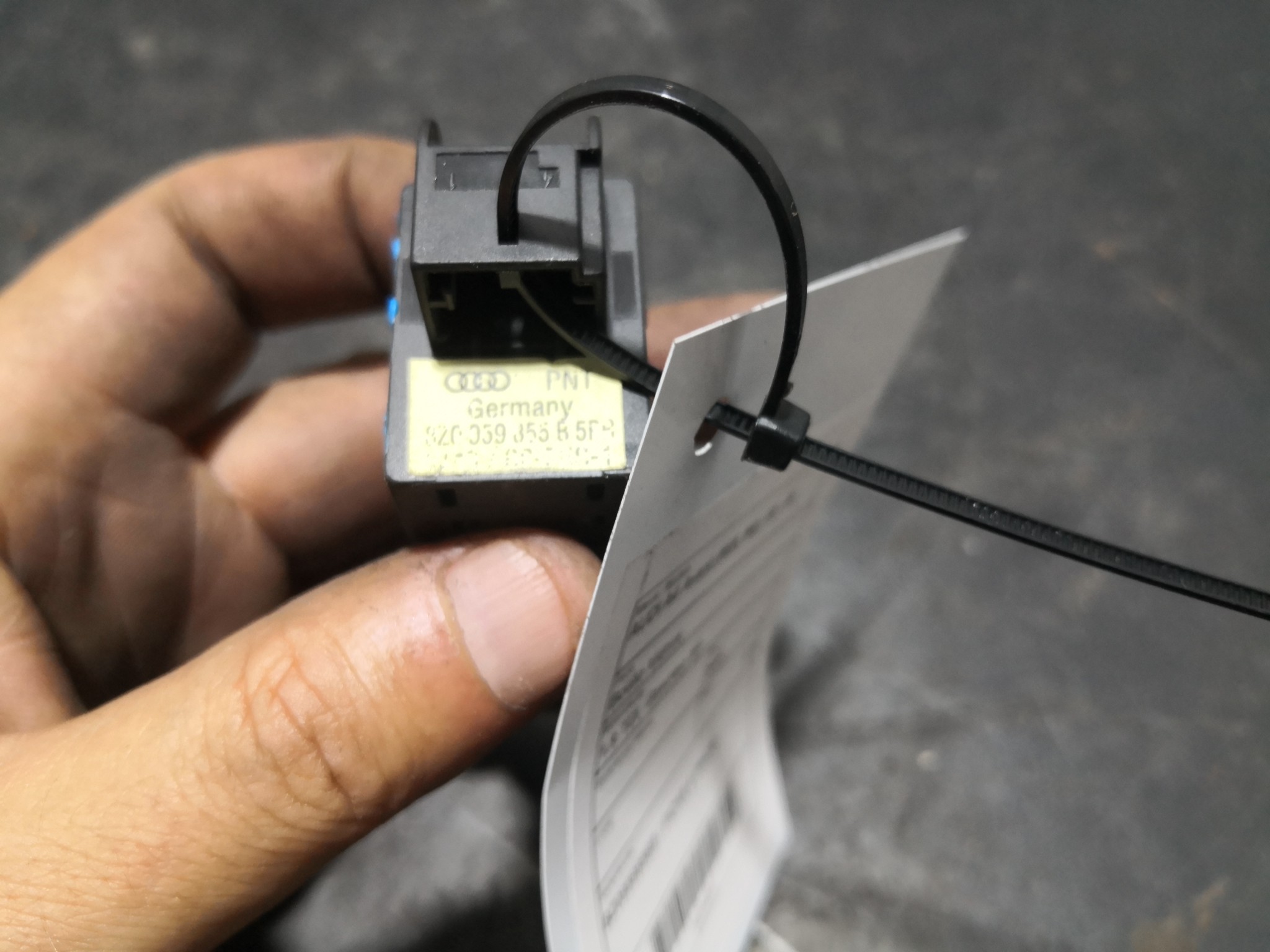 Botão Vidros AUDI A4 Avant (8E5, B6) | 00 - 05 Imagem-1