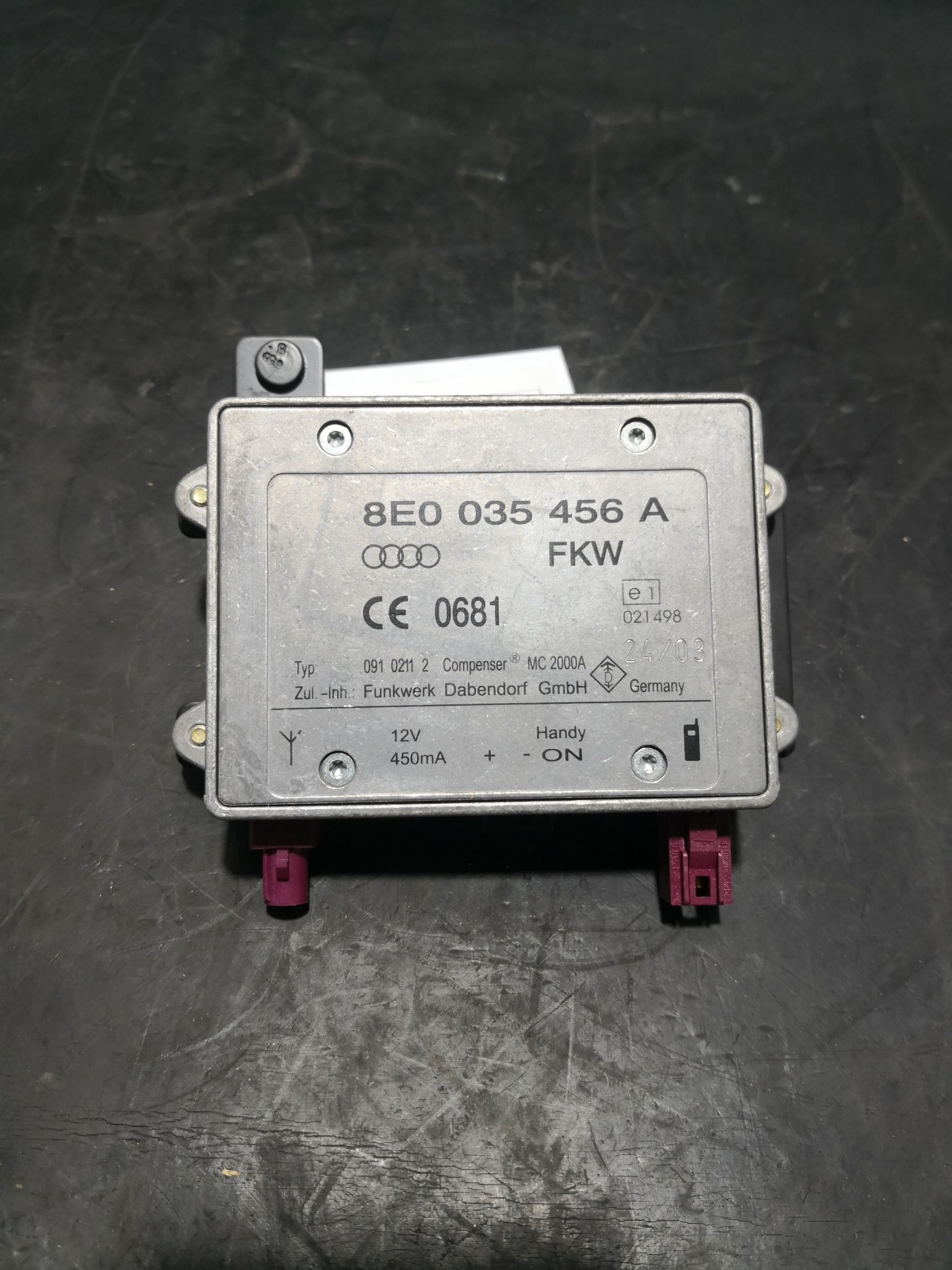 Amplificador de Antena AUDI A4 Avant (8E5, B6) | 00 - 05 Imagem-1