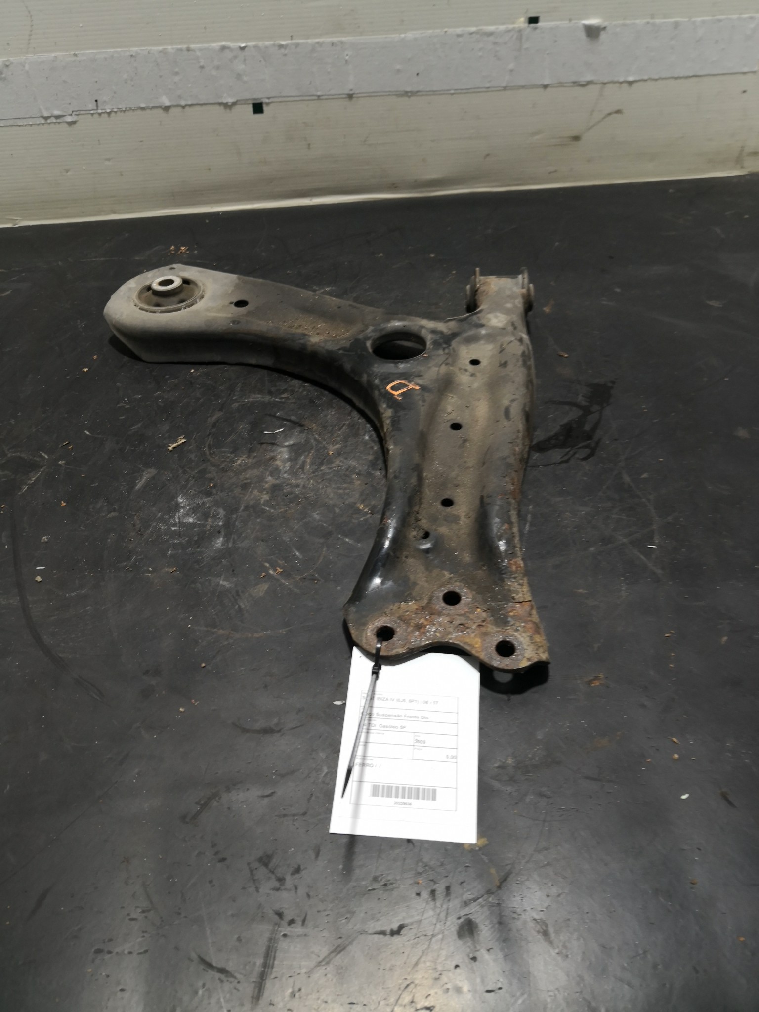 Braço Suspensão Frente Dto SEAT - ID S_89635