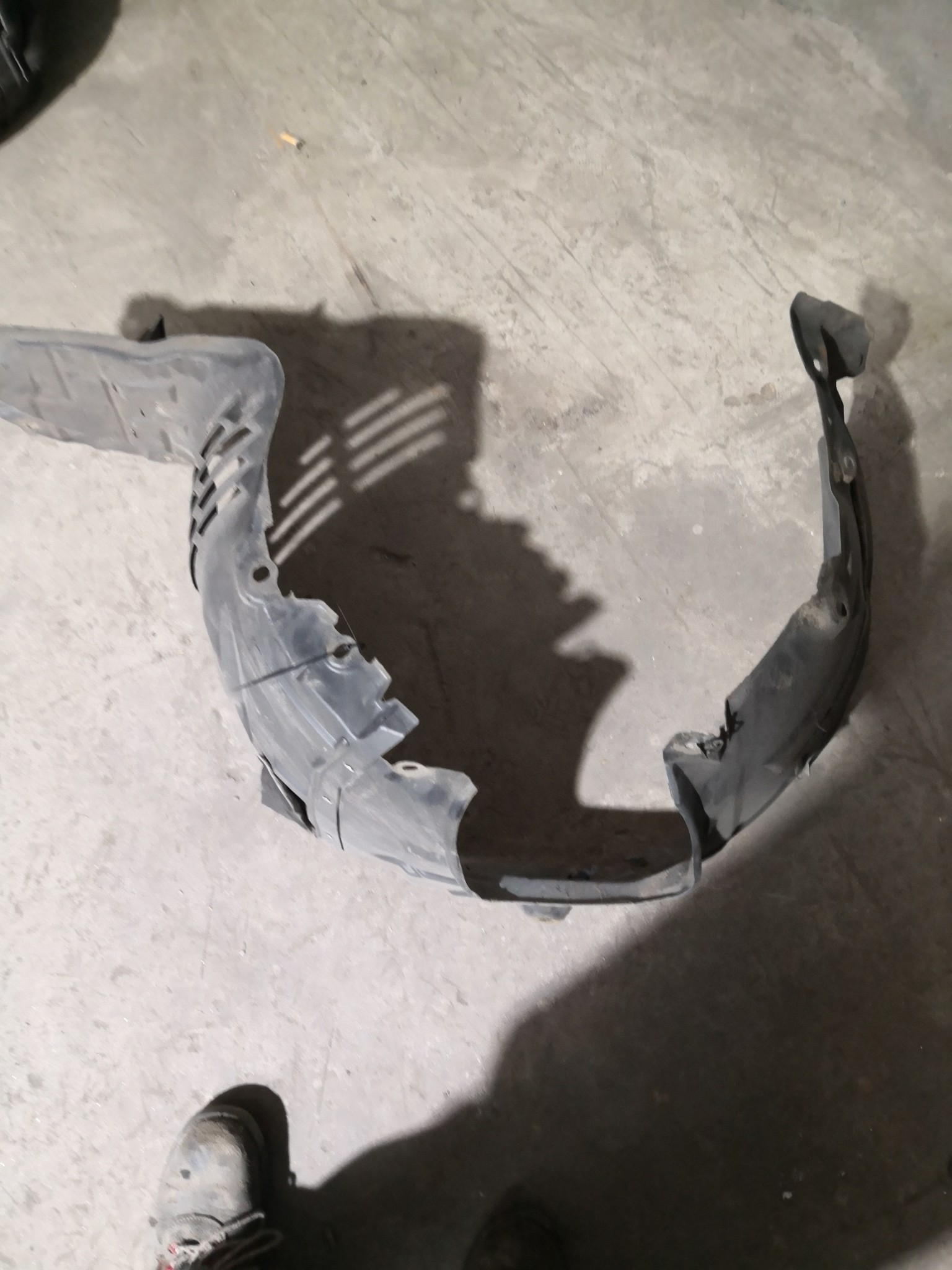 Cave de Roda Esq MAZDA 3 (BK) | 03 - 09 Imagem-1