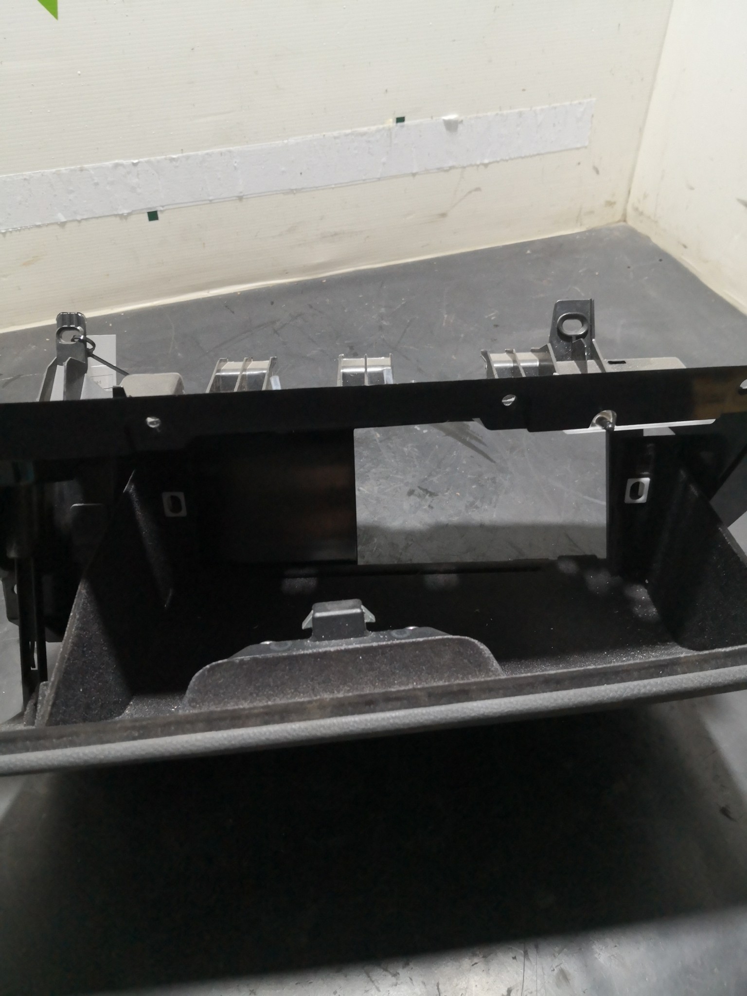 Porta Luvas BMW 3 (E90) | 04 - 12 Imagem-1